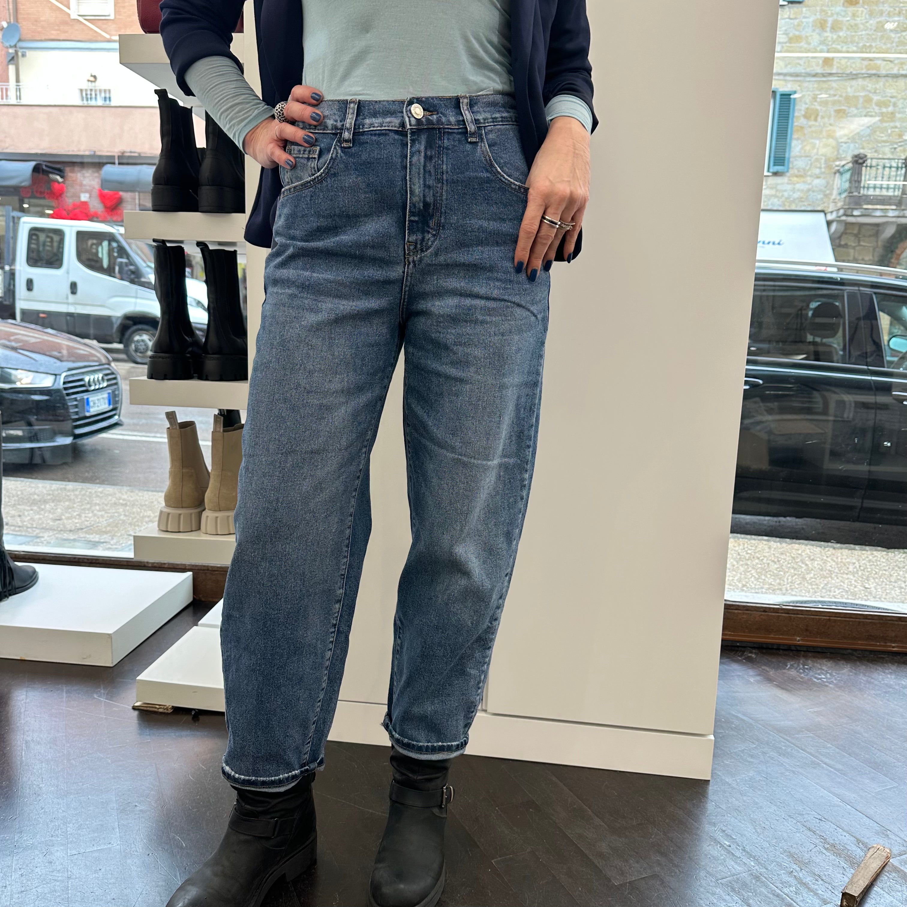 Pantalone jeans lavaggio medio