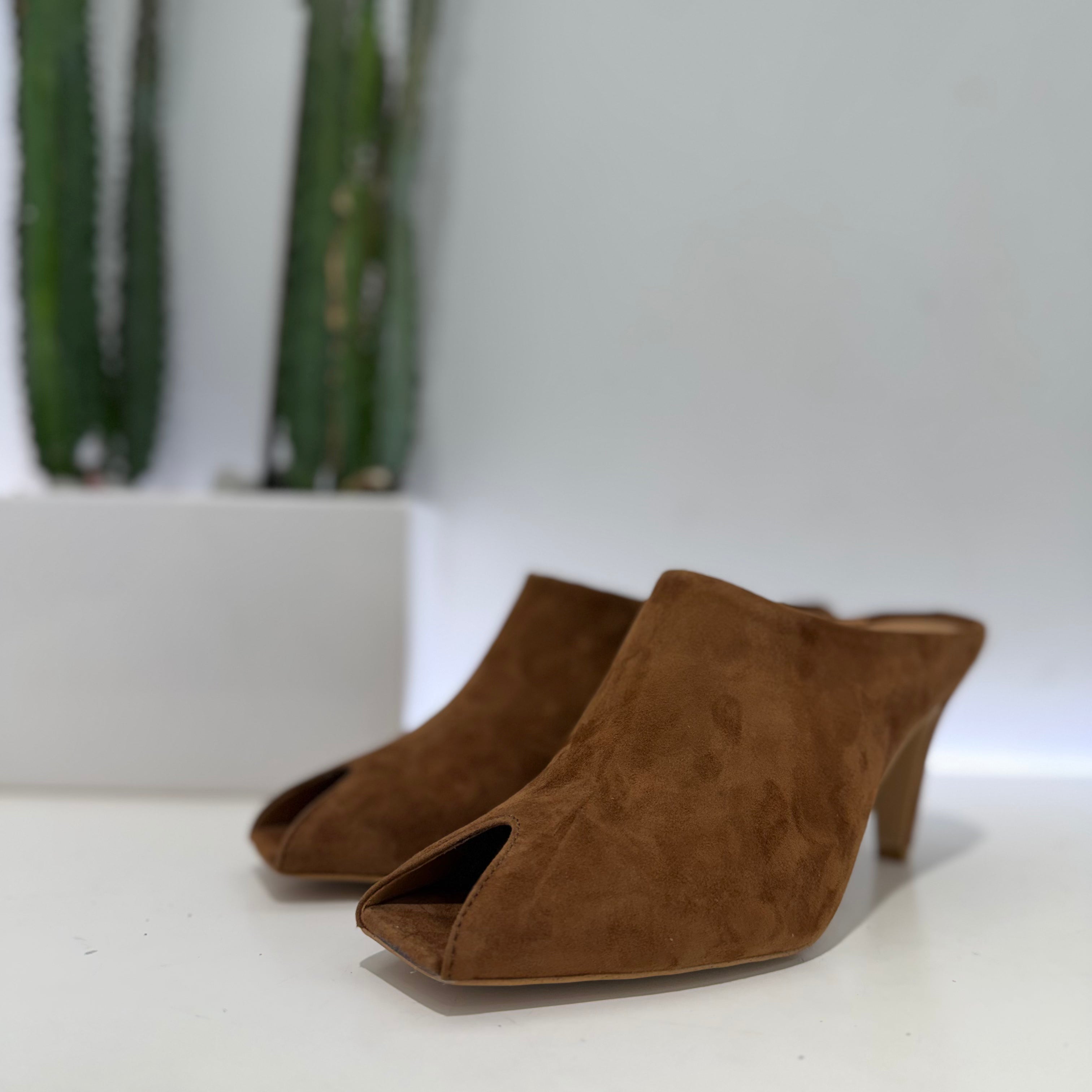 Stivaletto FLY sabot spuntato color tabacco