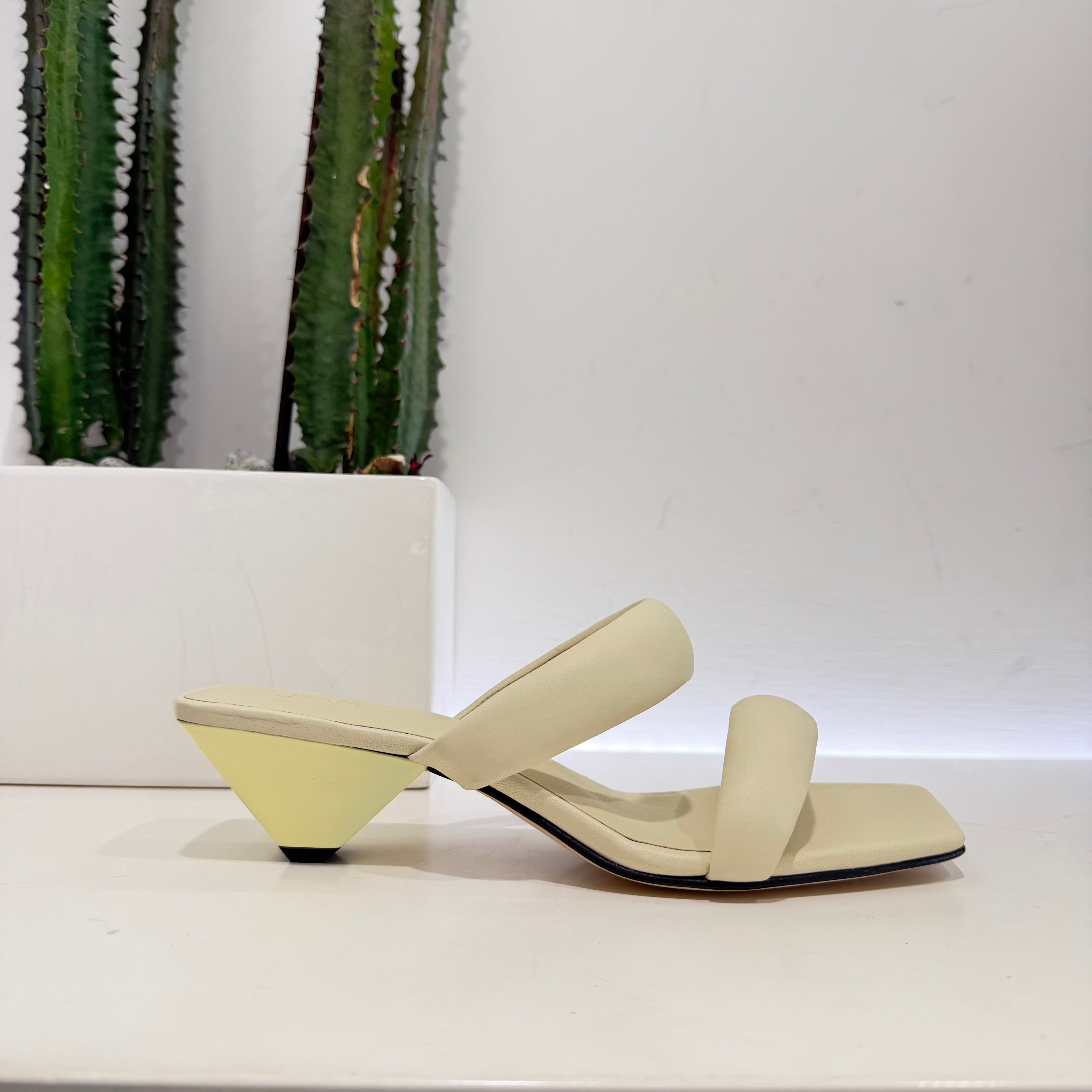 JVAM Ciabatta TRIANGOLO beige tacco 4 cm