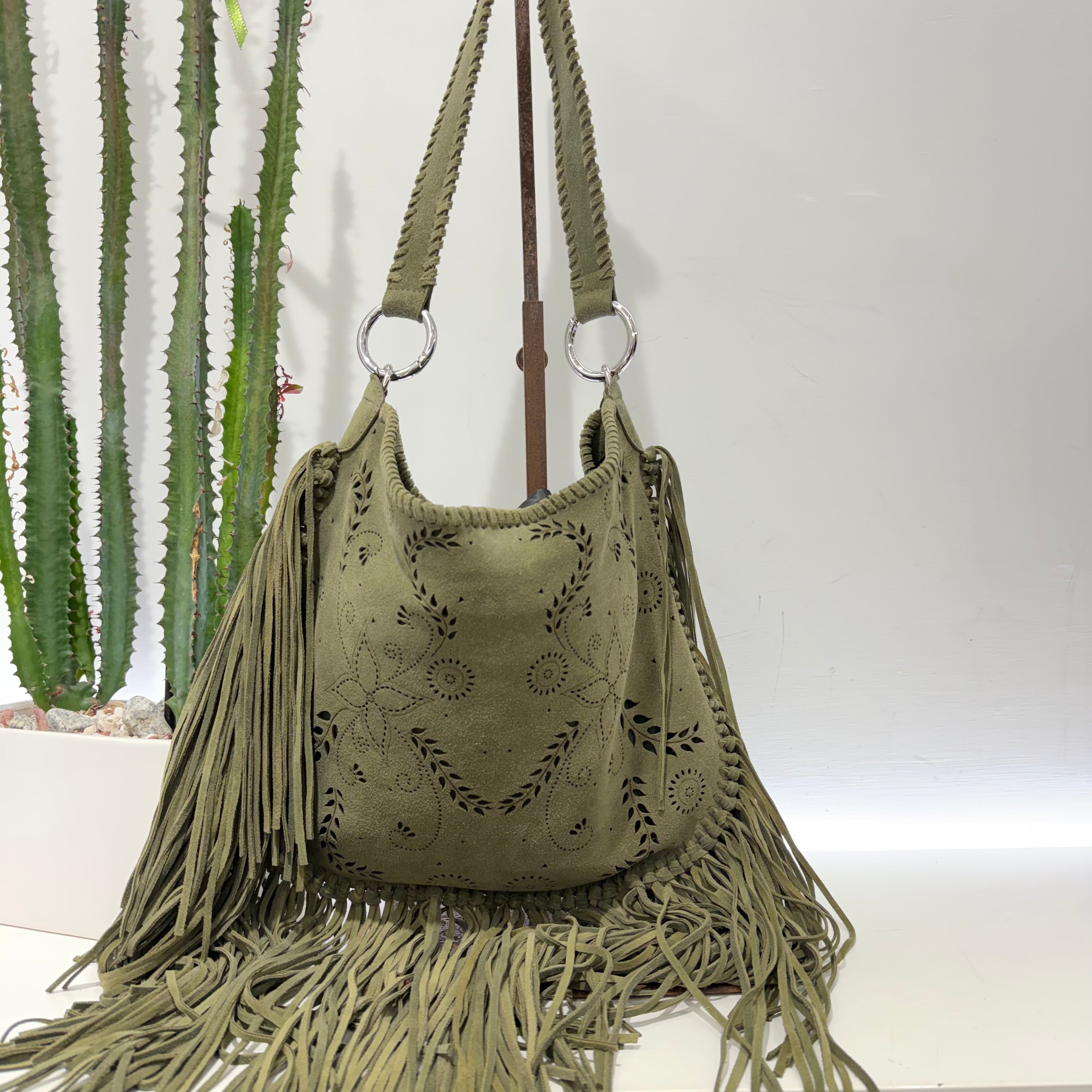 Elena Iachi borsa LASER frange