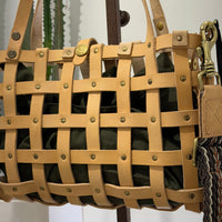 Campomaggi borsa VALERIA vacchetta e rivetti oro