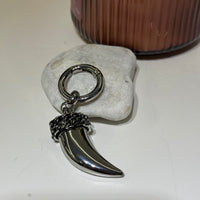 Ciondolo ZANNA con moschettone