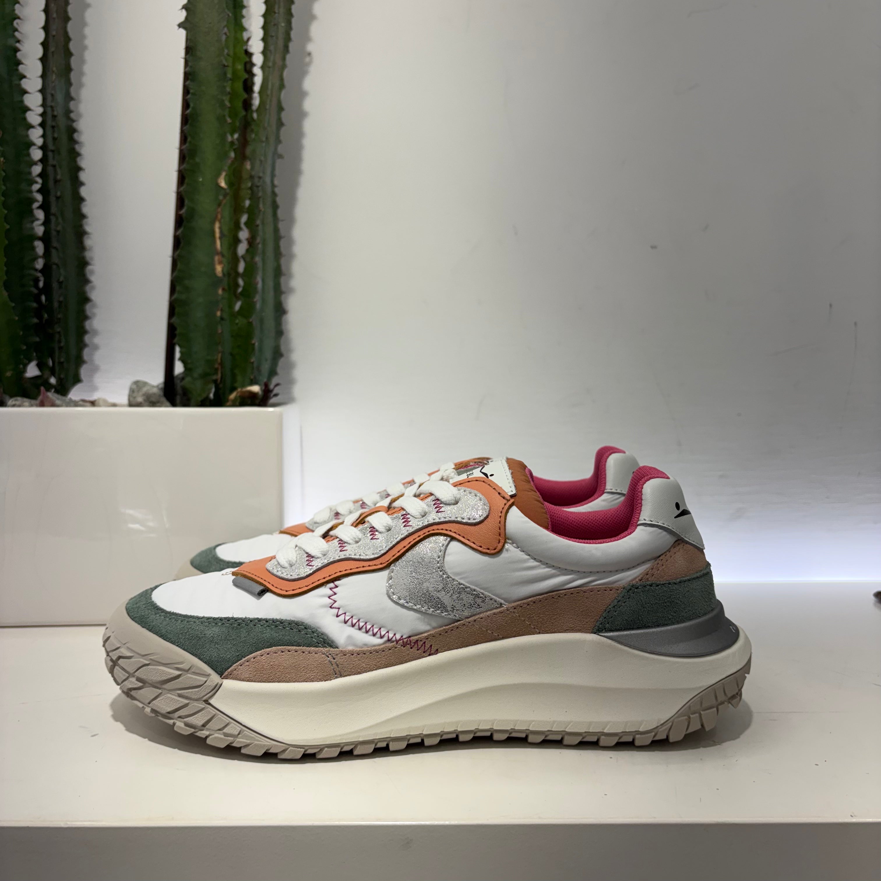 Voile Blanche CLUB ACT dettagli arancio e verde