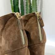 Stivaletto MONET spuntato suede color nocciola chiaro