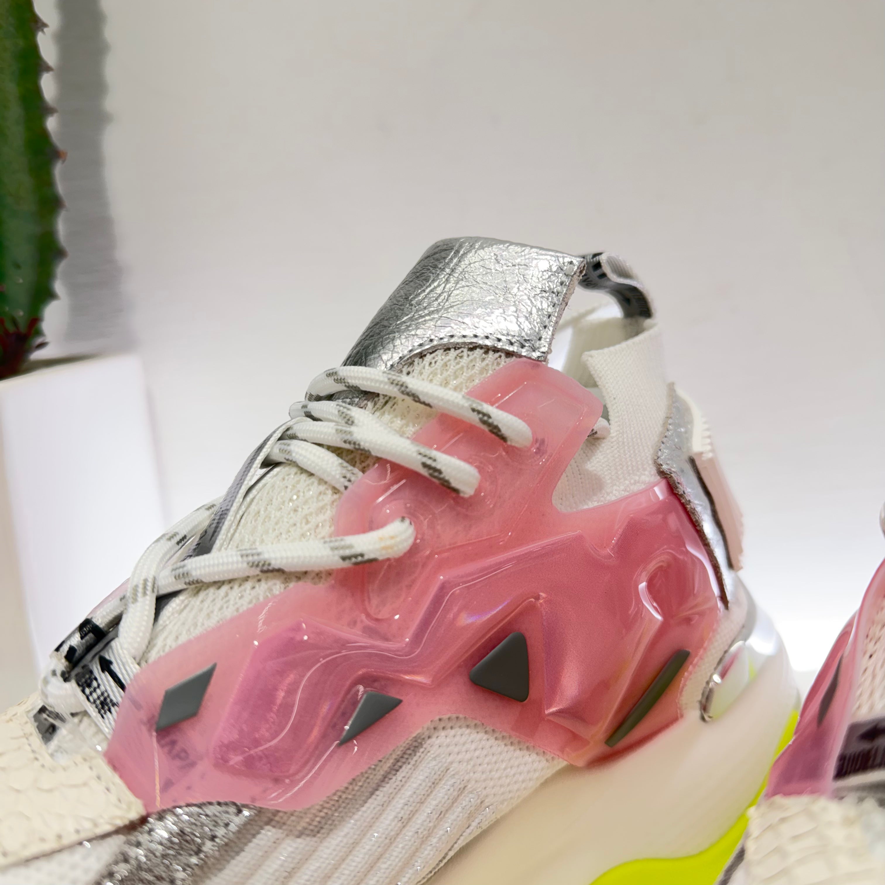 JOIAPARIS sneaker colori fluo