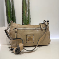 Campomaggi borsa linea TERESA borchie e rivetti argento