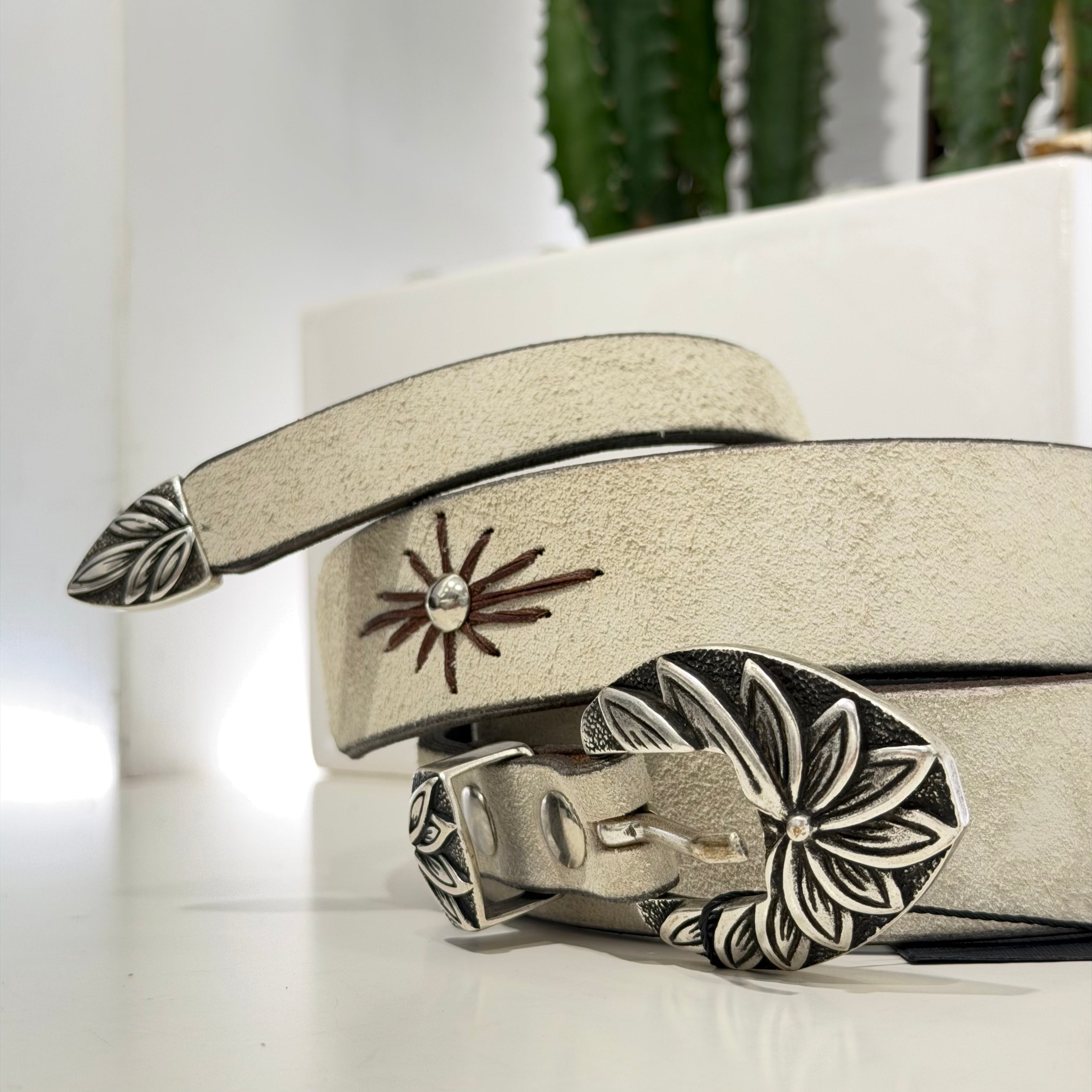 GIANNIFRANCO cintura suede panna fibbia fiore
