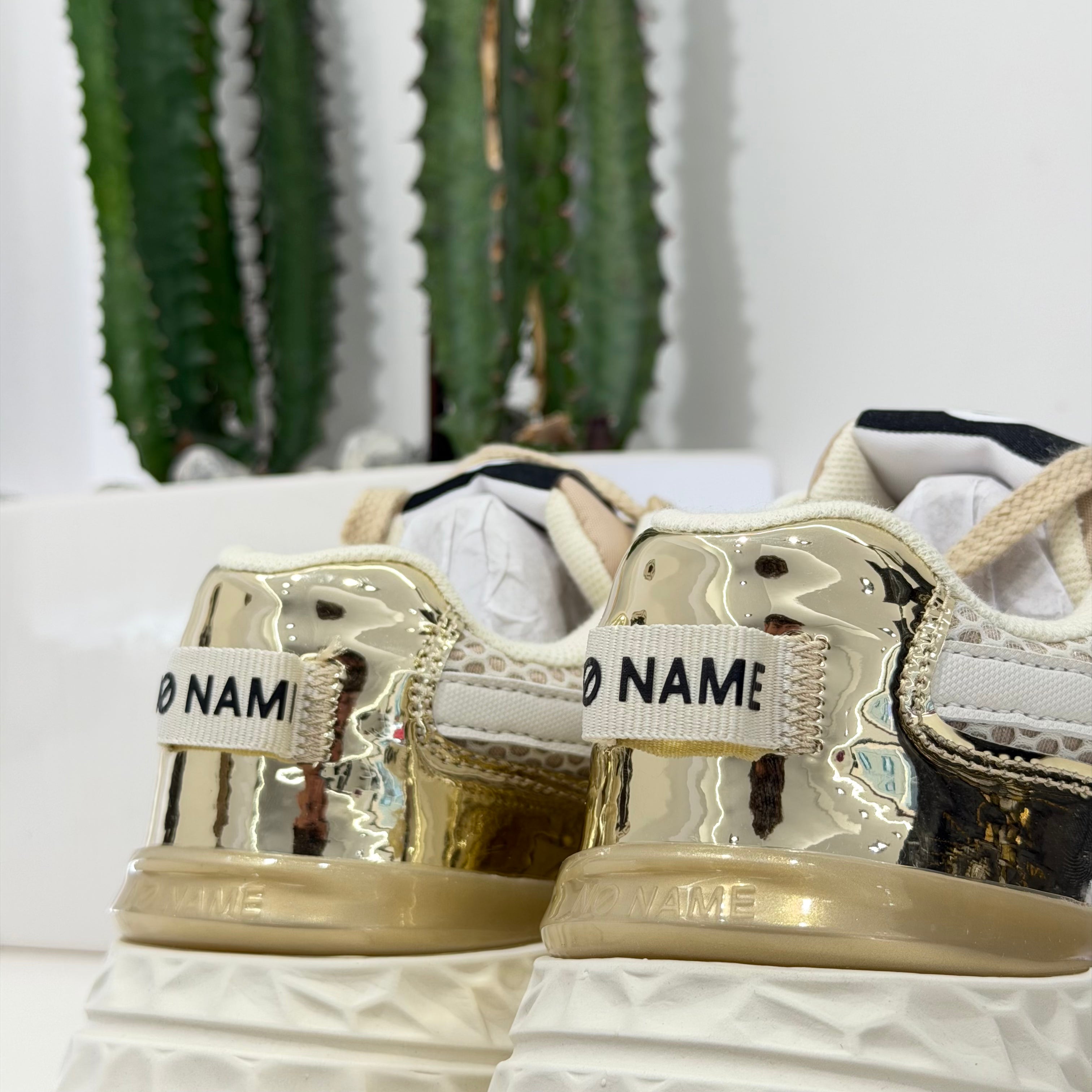 NO NAME running CARTER 2.0 oro
