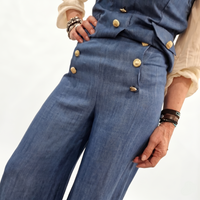 Pantalone denim bottoni oro