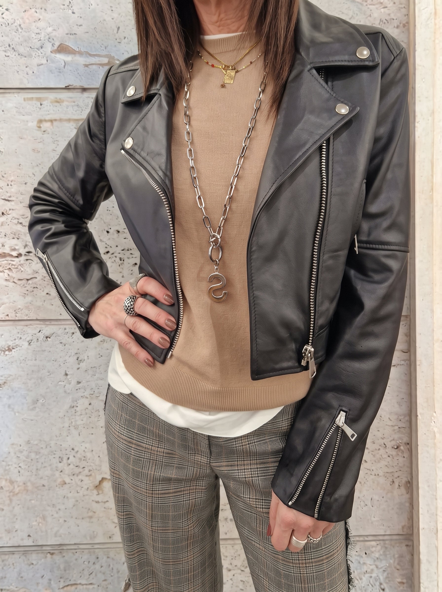 Giacca ZOE modello chiodo in vera pelle color nero