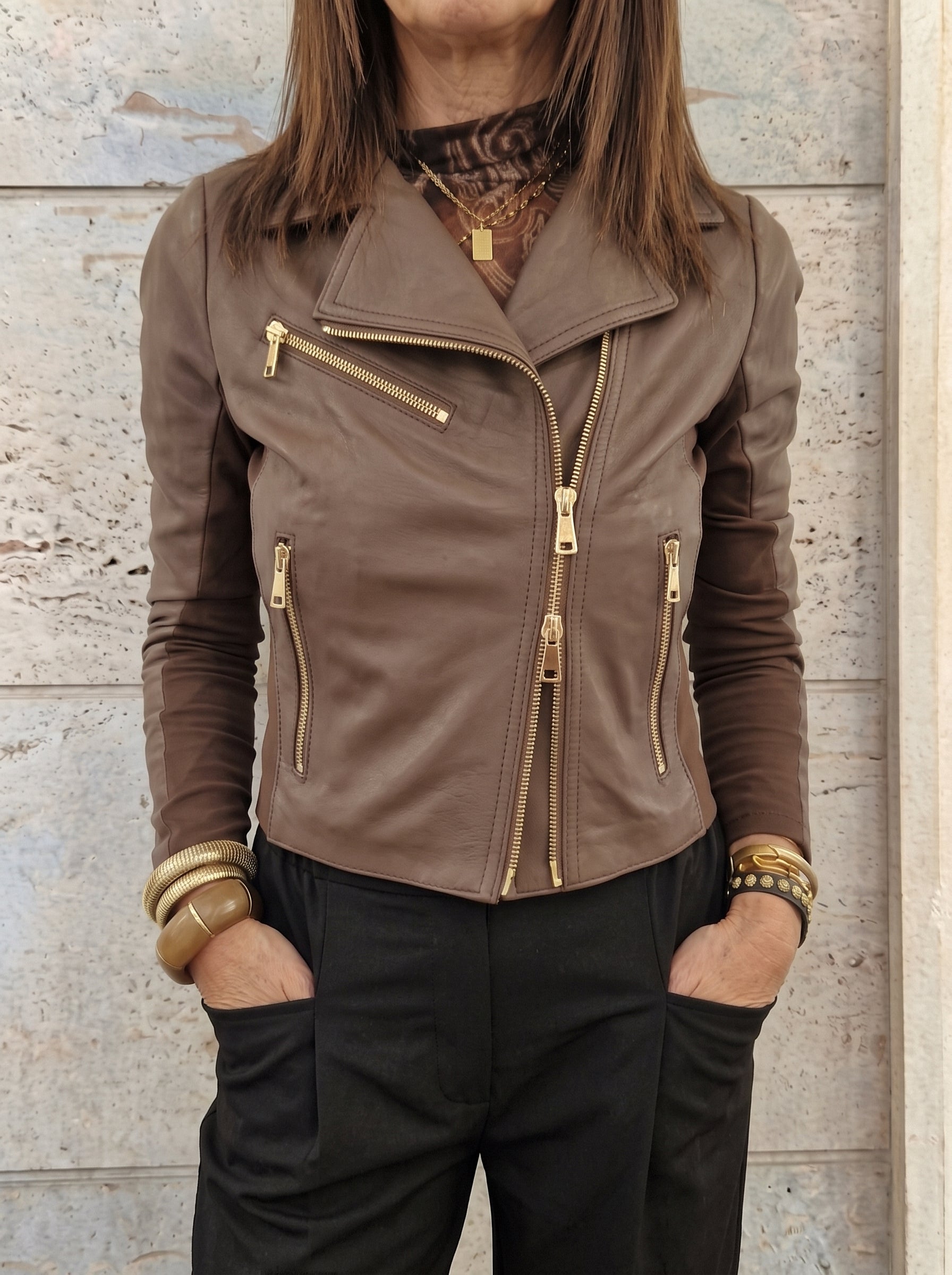 Giacca SOFIA  modello chiodo in vera pelle color caffelatte