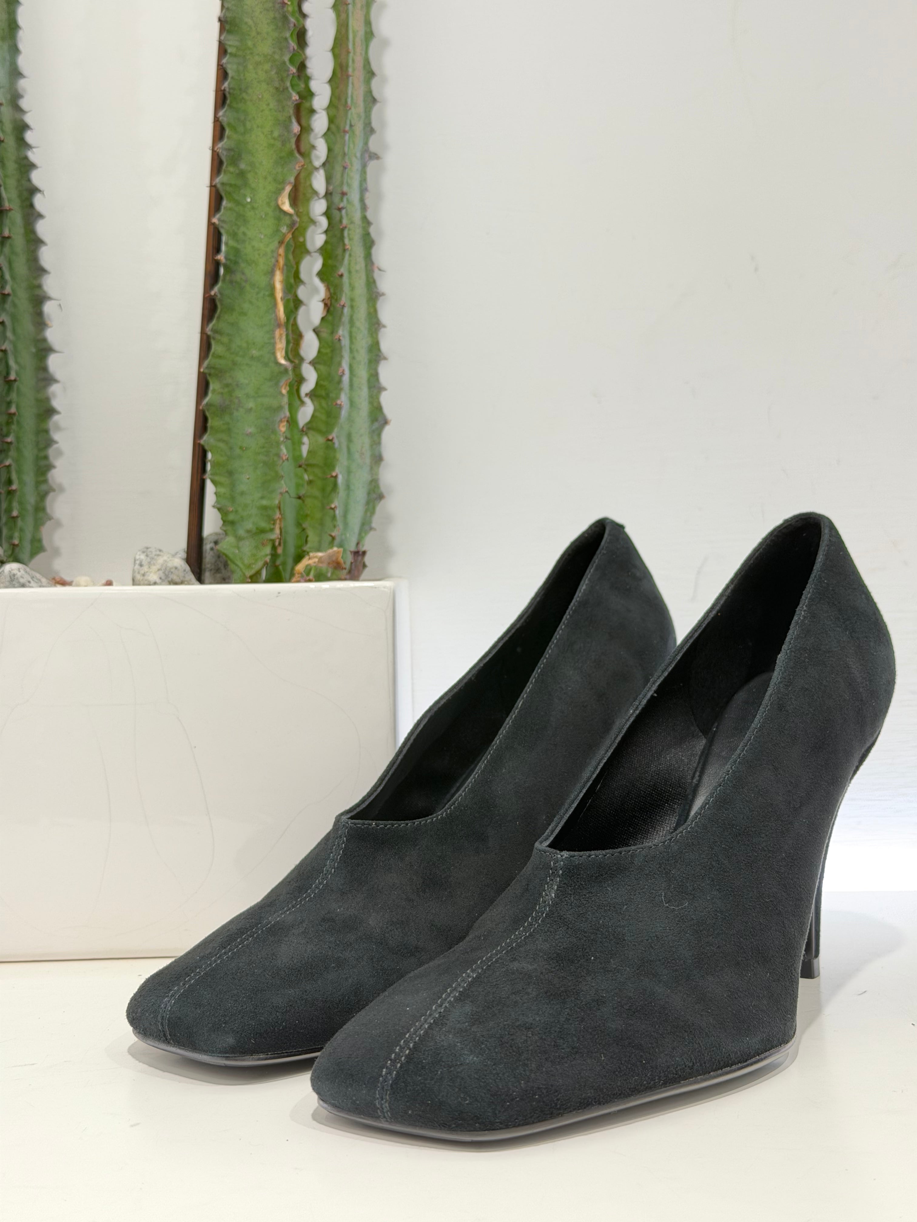 Elena Iachi décolleté nero suede
