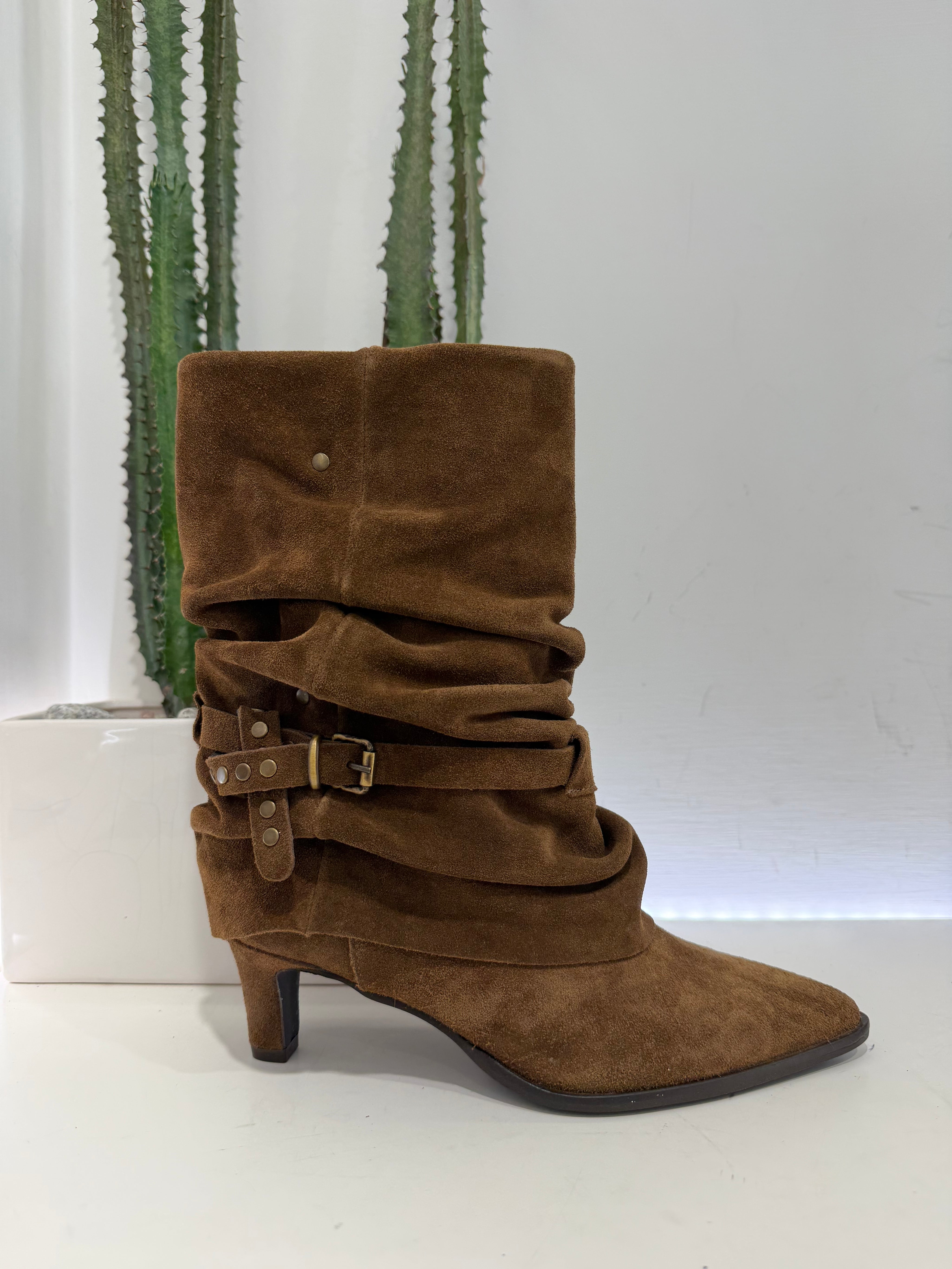 MIMMU Stivaletti Biker con Borchie in Camoscio Delia