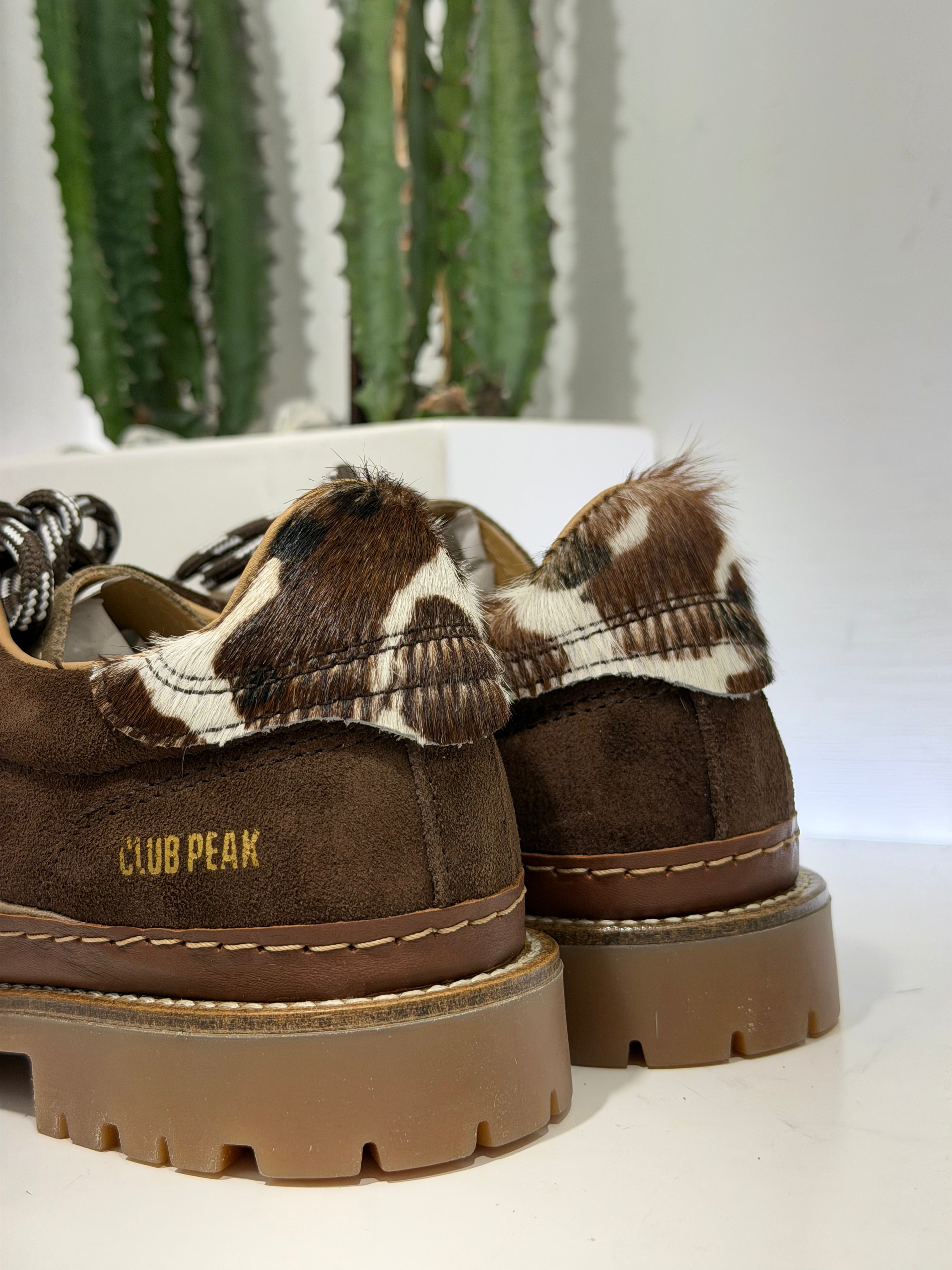 Moa CLUB PEAK SUEDE MARRONE E BACKTAB CAVALLINO