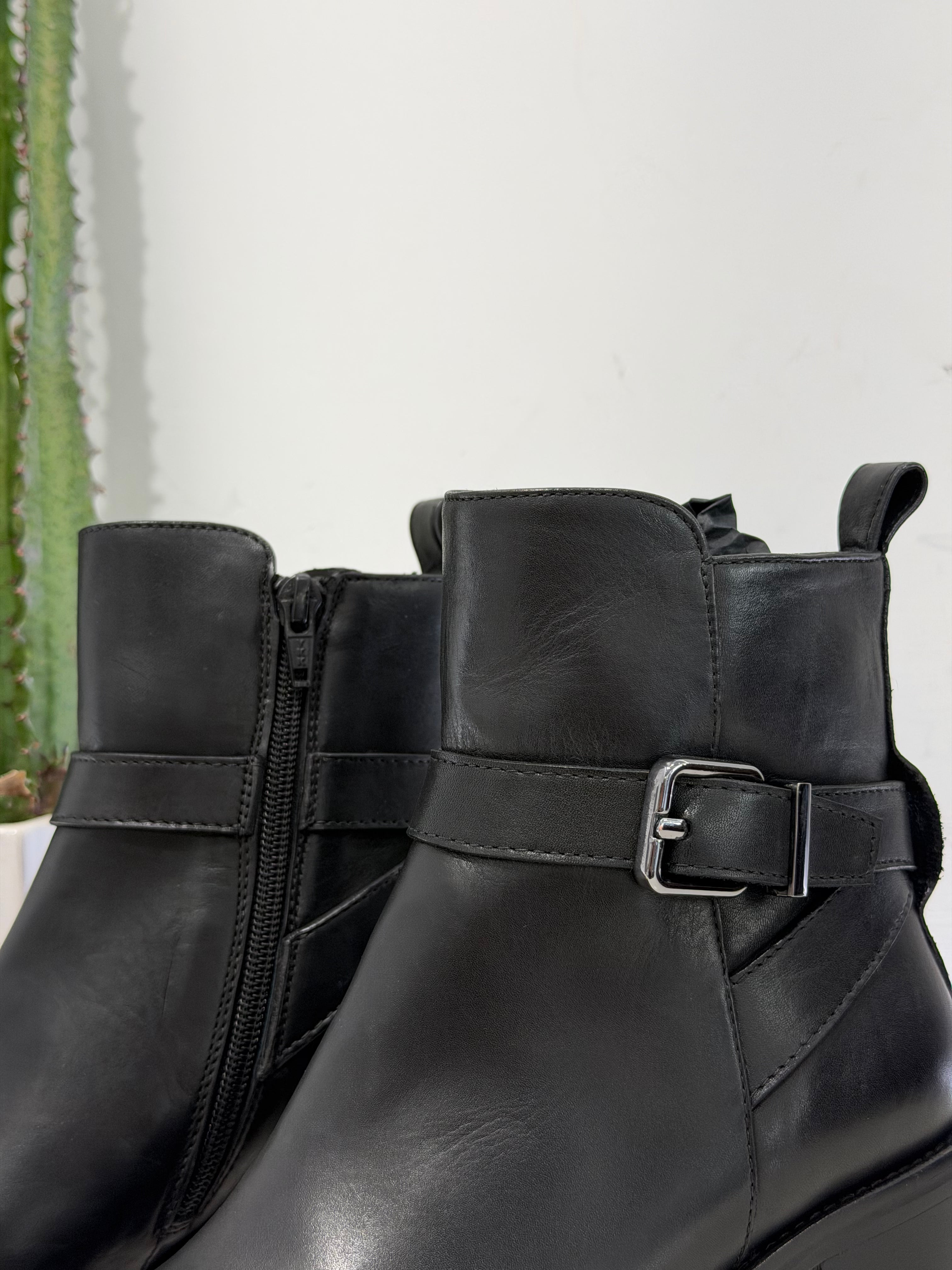 Tronchetto zip vit. nero T.50