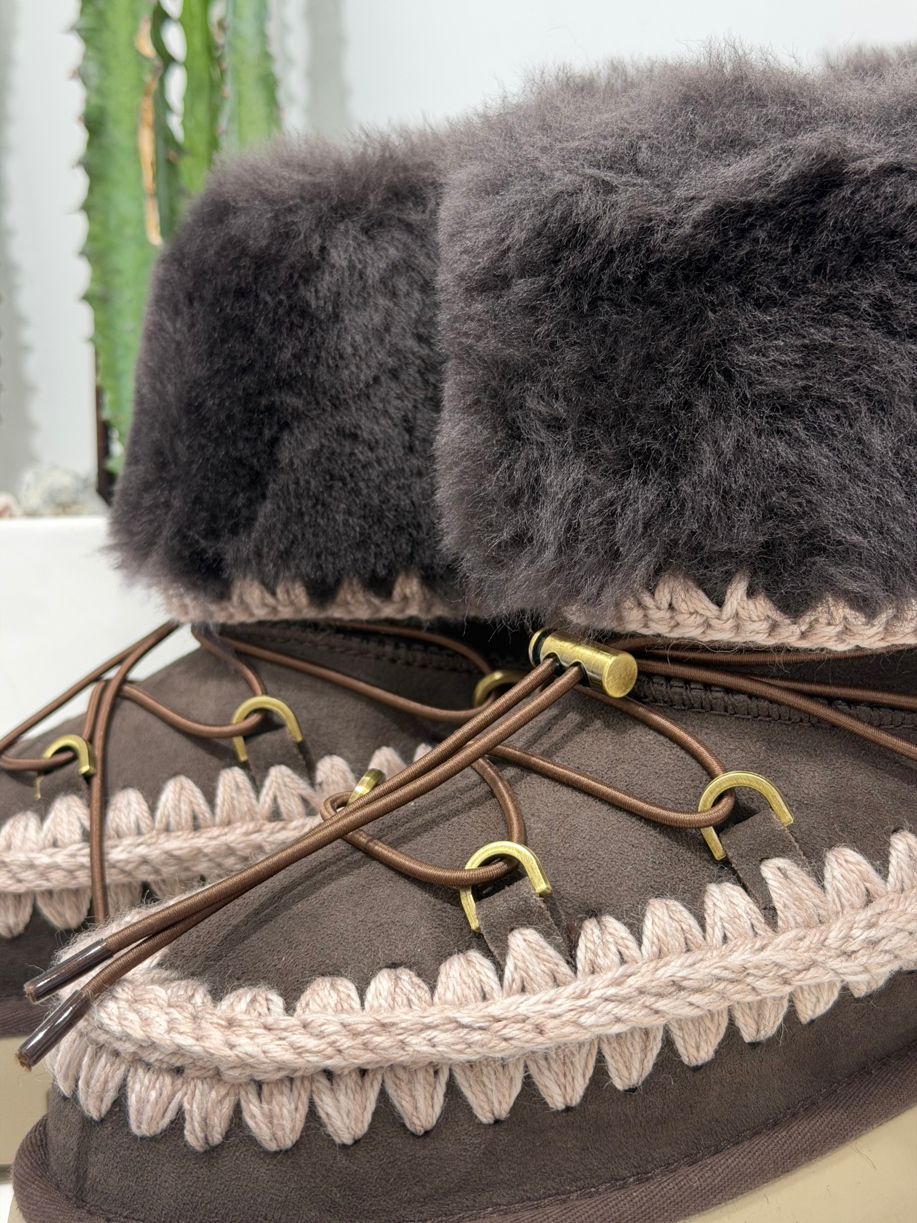 Mou Bounce Boot Fur Cuff