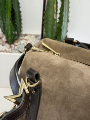 Marc Ellis borsa HUDA