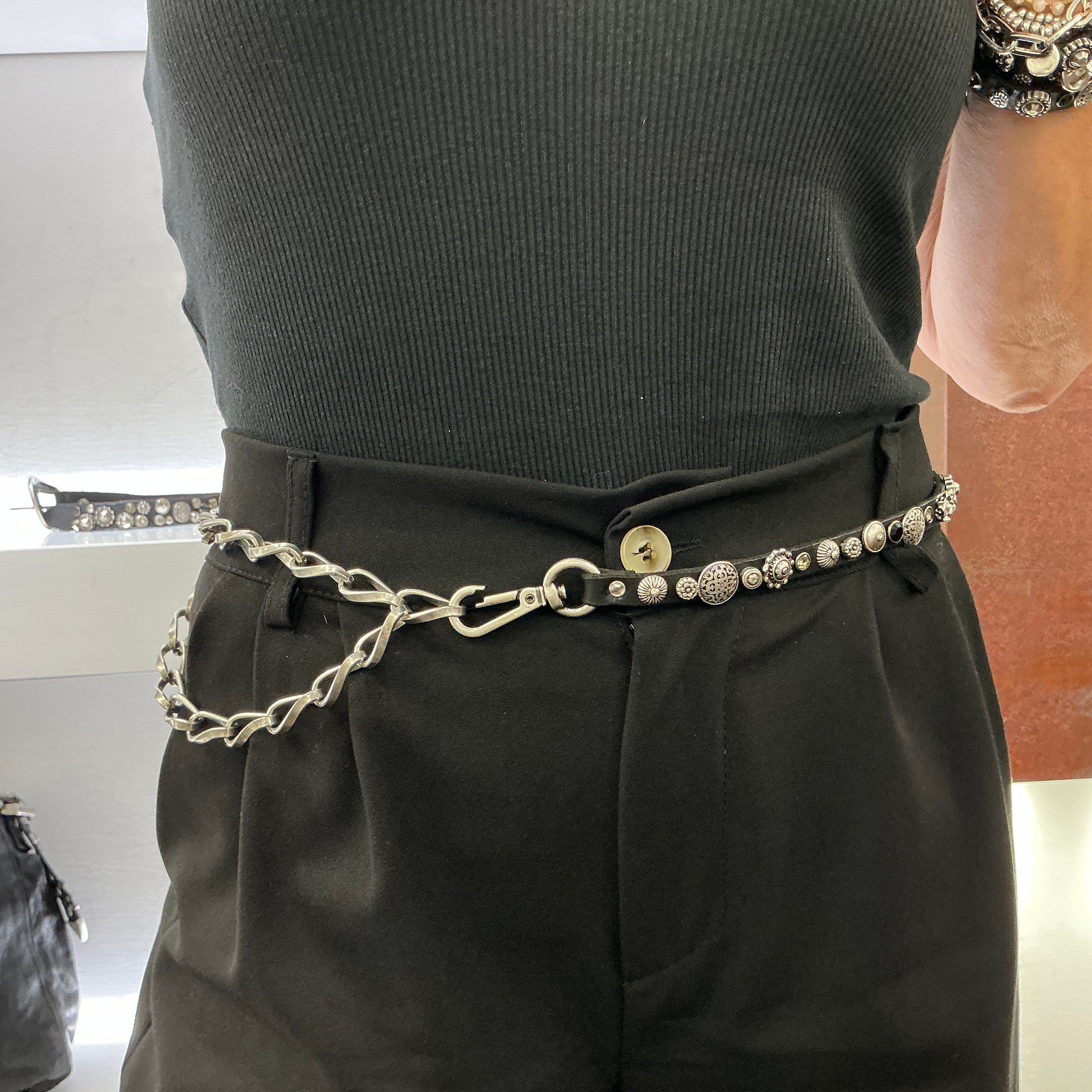 Campomaggi cintura CATENA con borchie e strass fiori