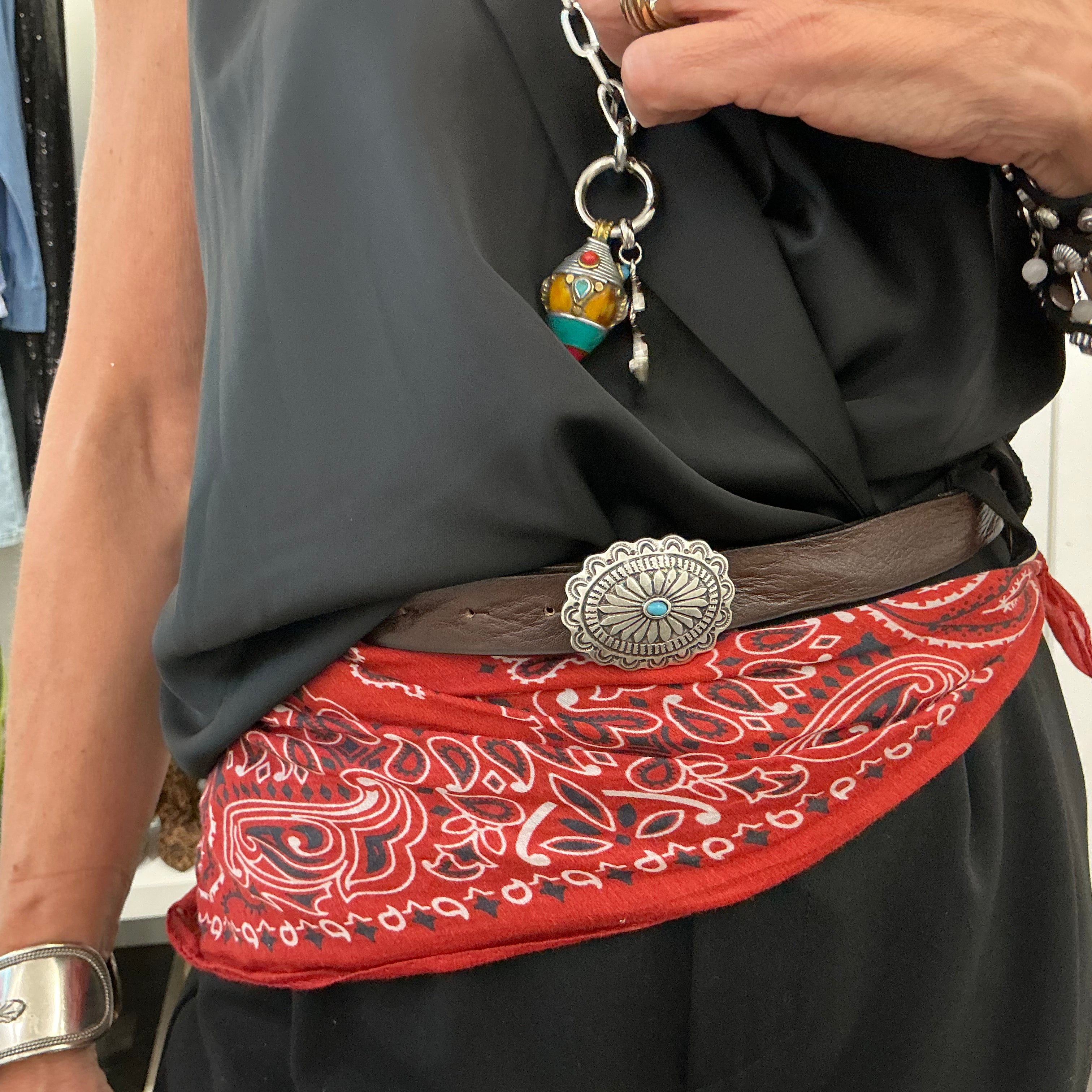 Alberto Luti cintura  in pelle con fibbia argento e accessorio turchese