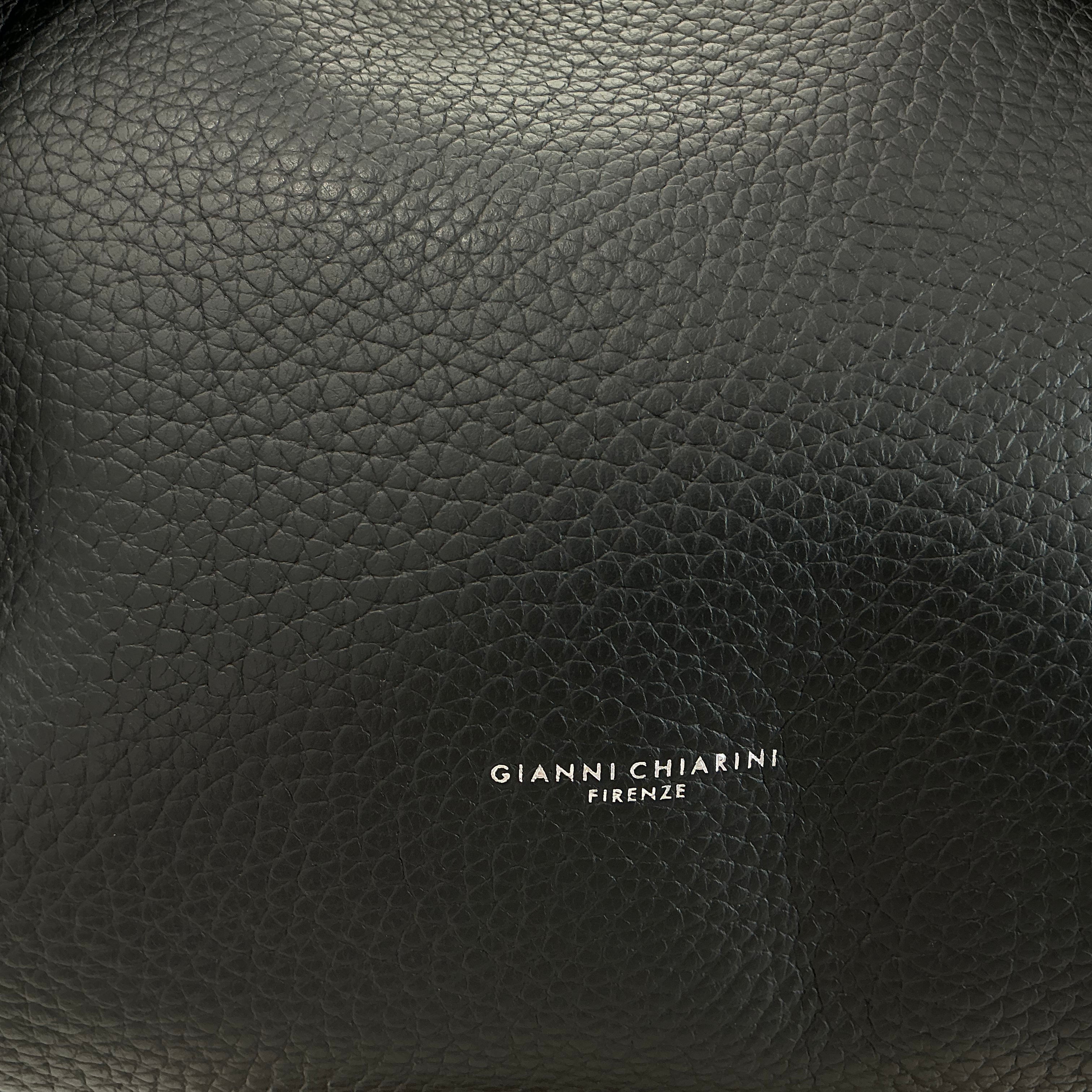 Gianni Chiarini  linea DUA dimensione grande color nero