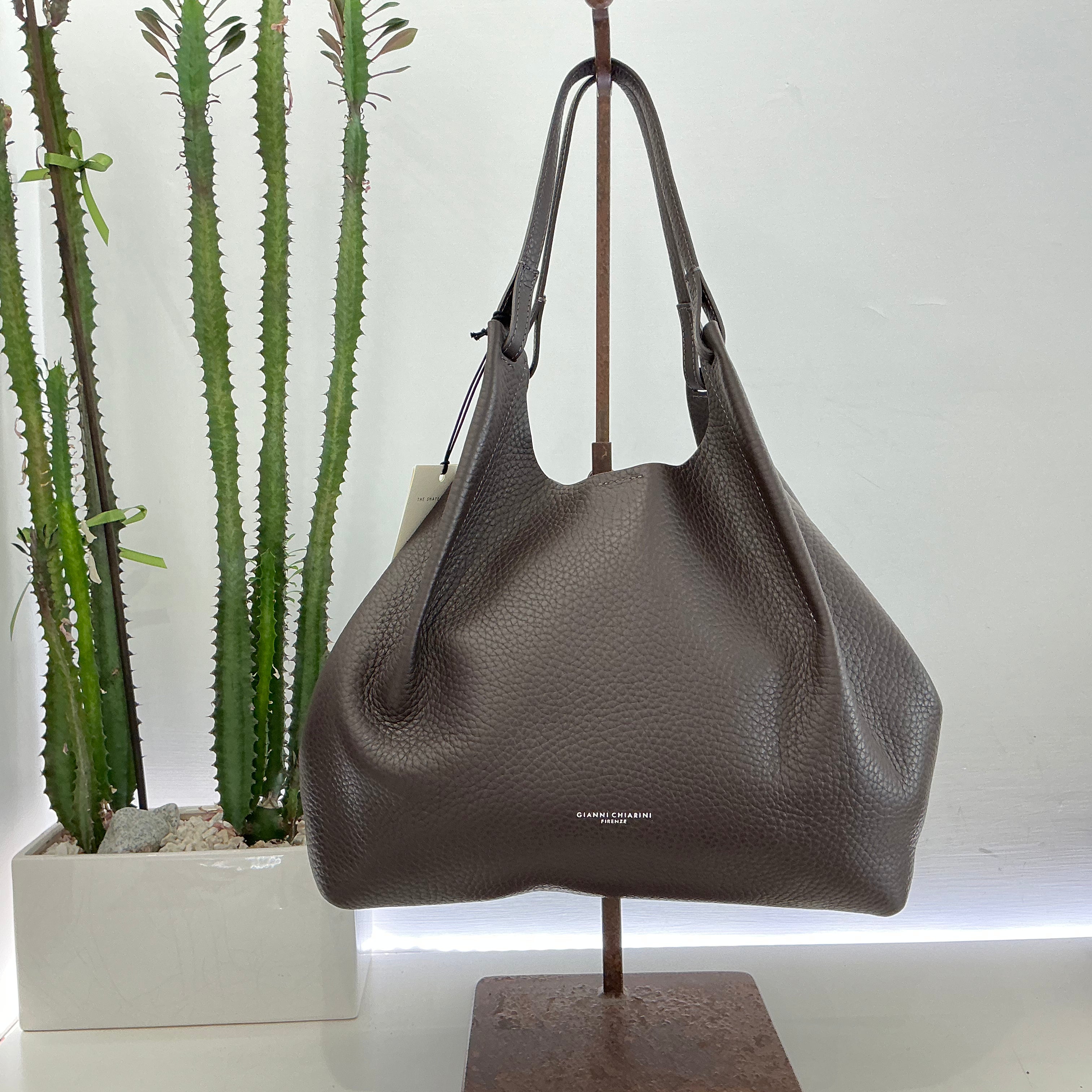 Gianni Chiarini  linea DUA dimensione grande color moro