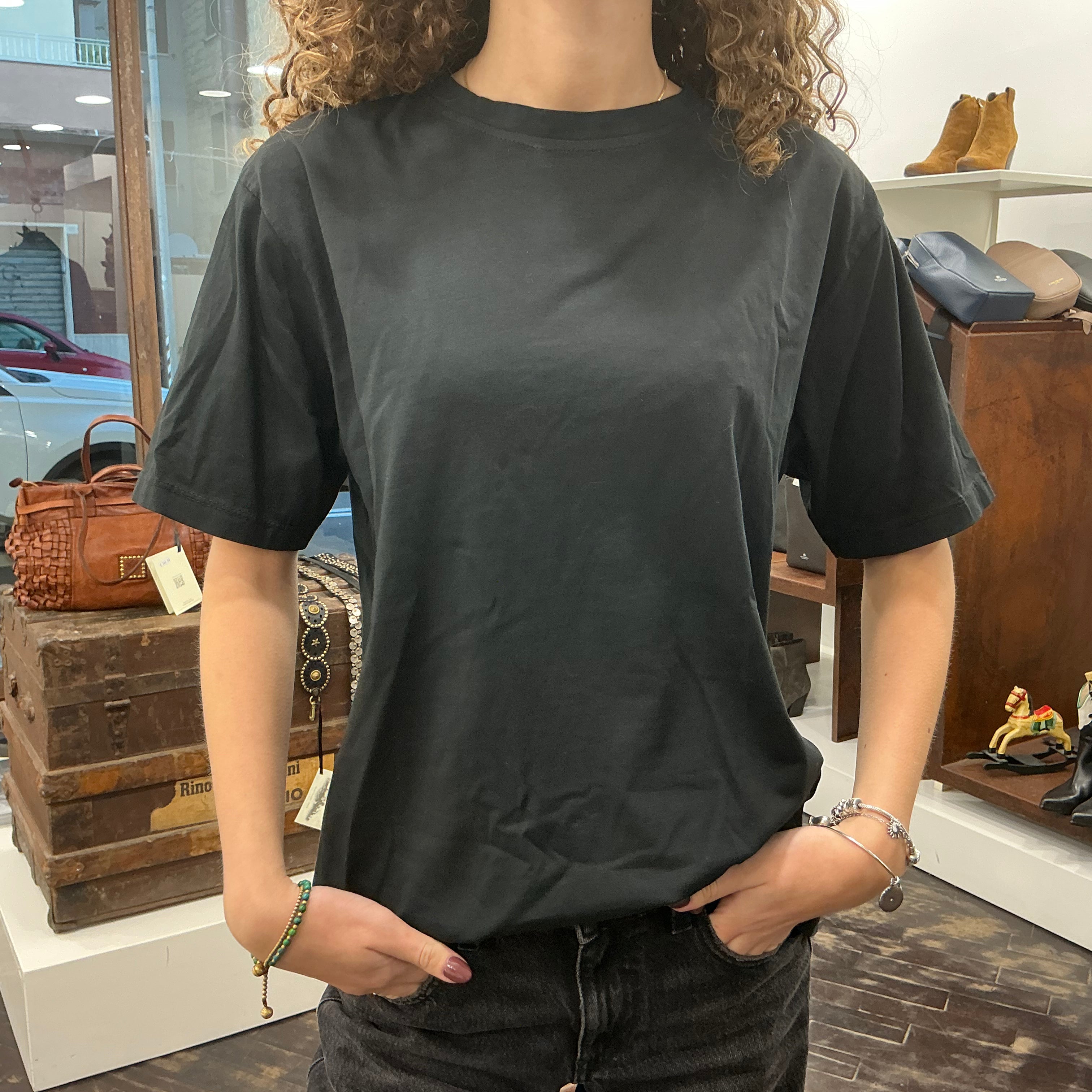 Kikisix T-shirt FLAMINIA nera