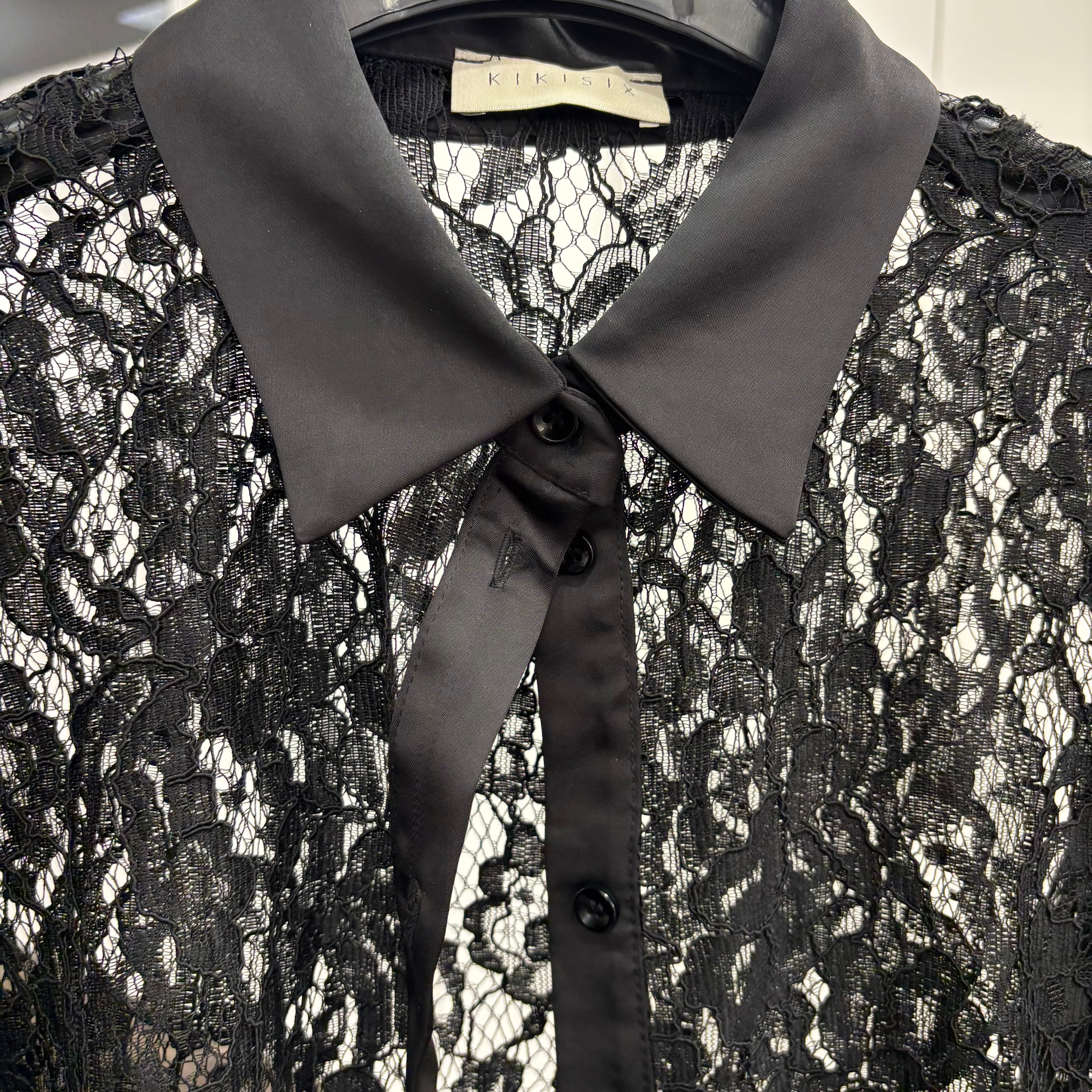 Camicia nera in pizzo kikisix