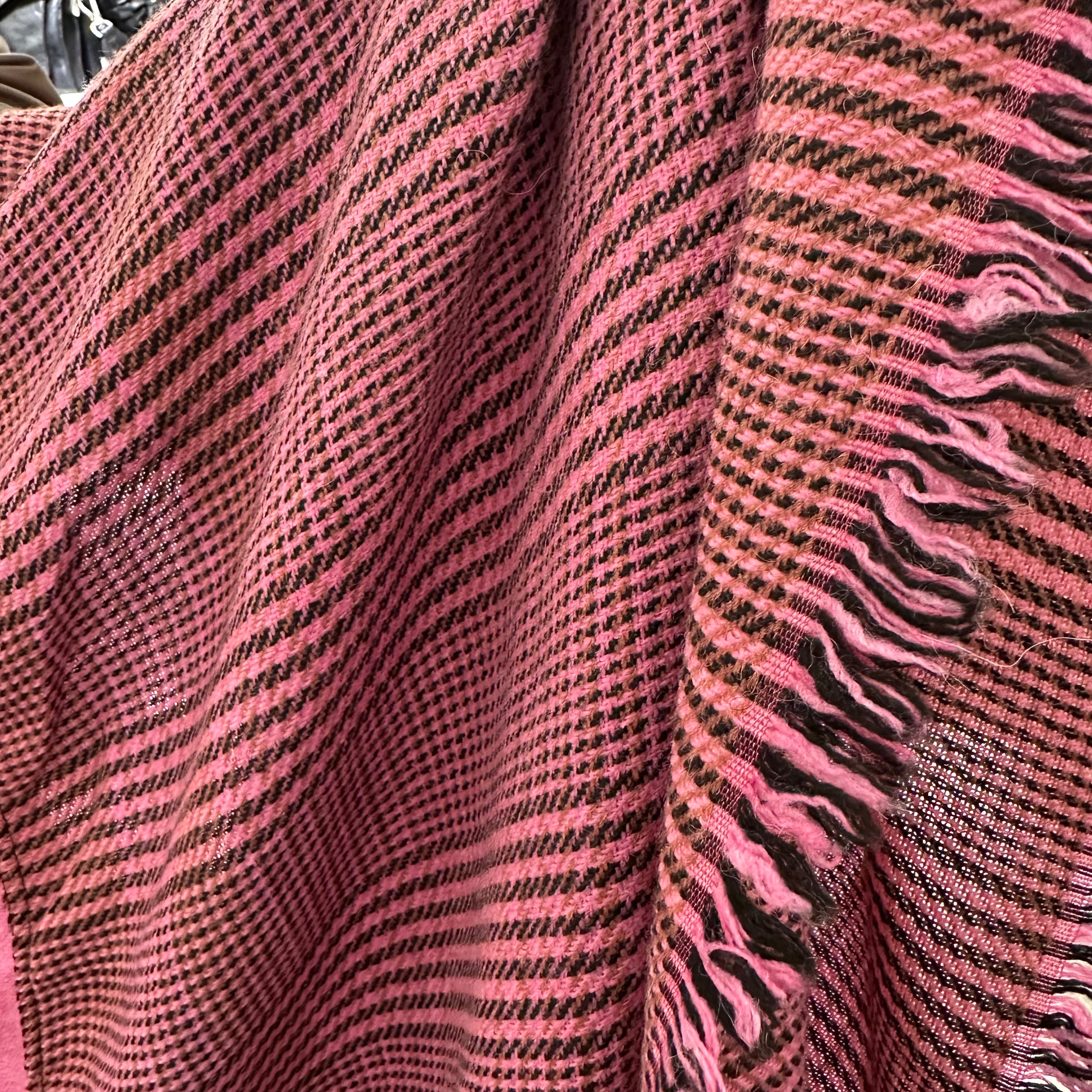 Fornari sciarpa ROSA con cuori ricamati