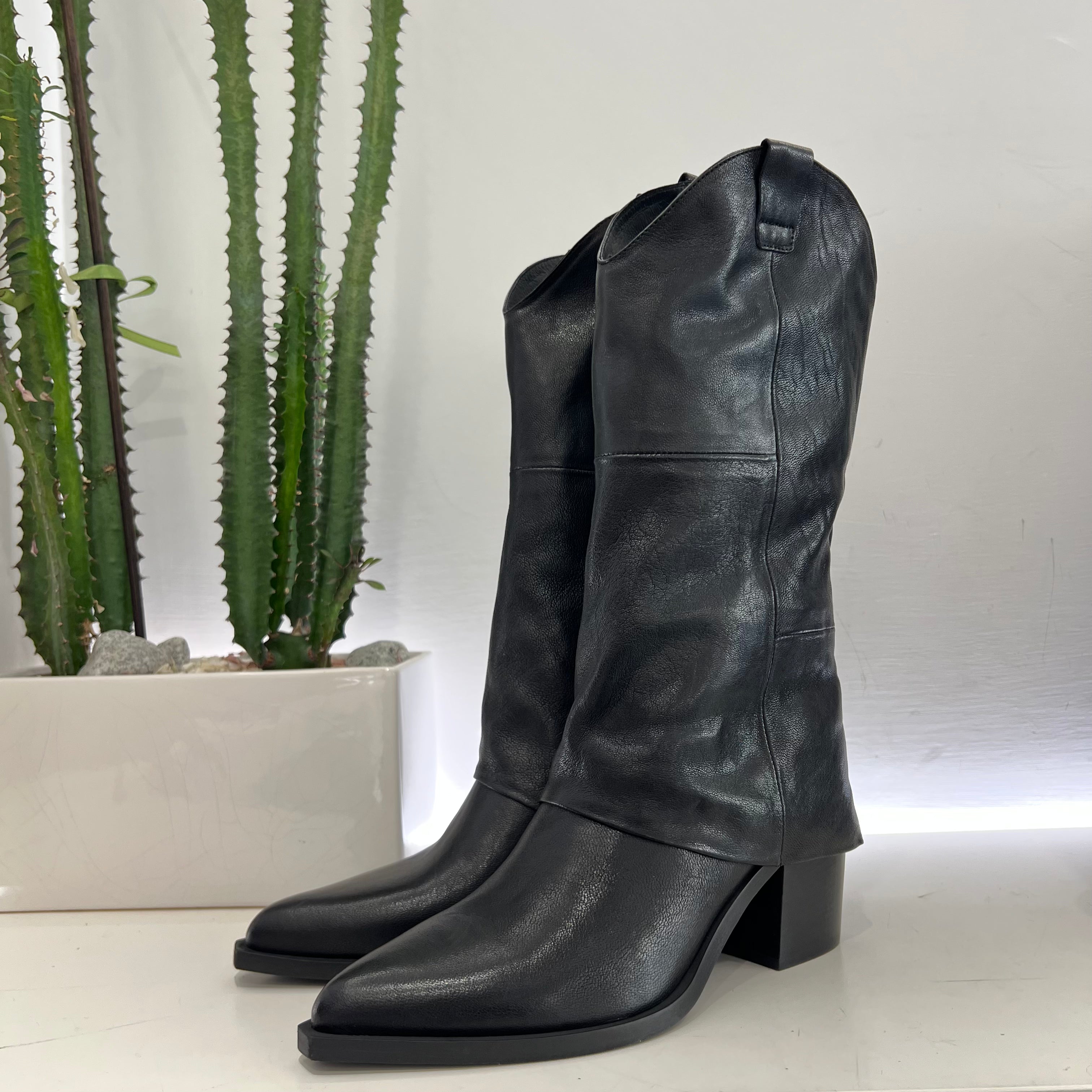 Stivale DESIRÈ stile texano nero tacco 7cm