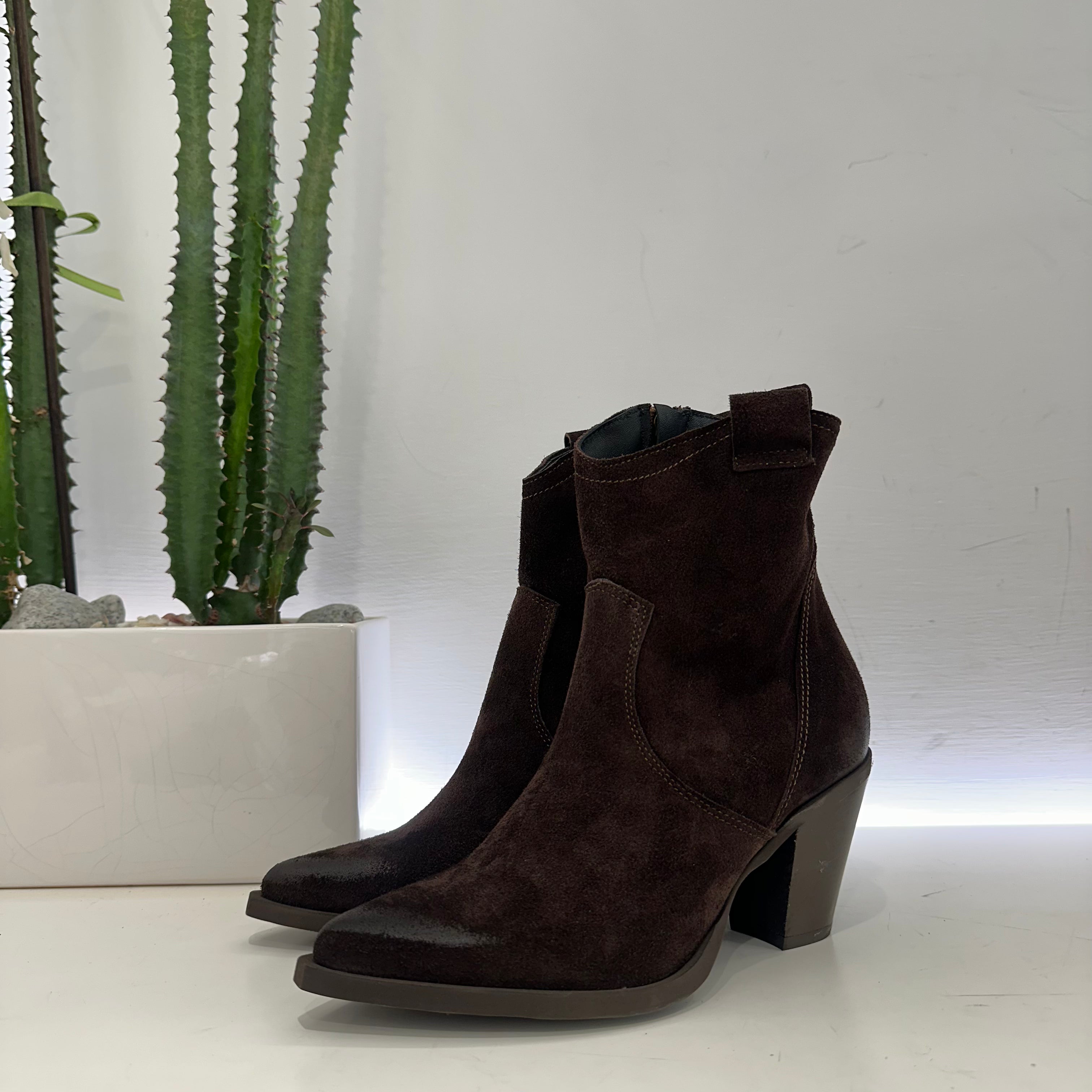 Stivaletto texano KATE pellame scamosciato t.moro tacco 70