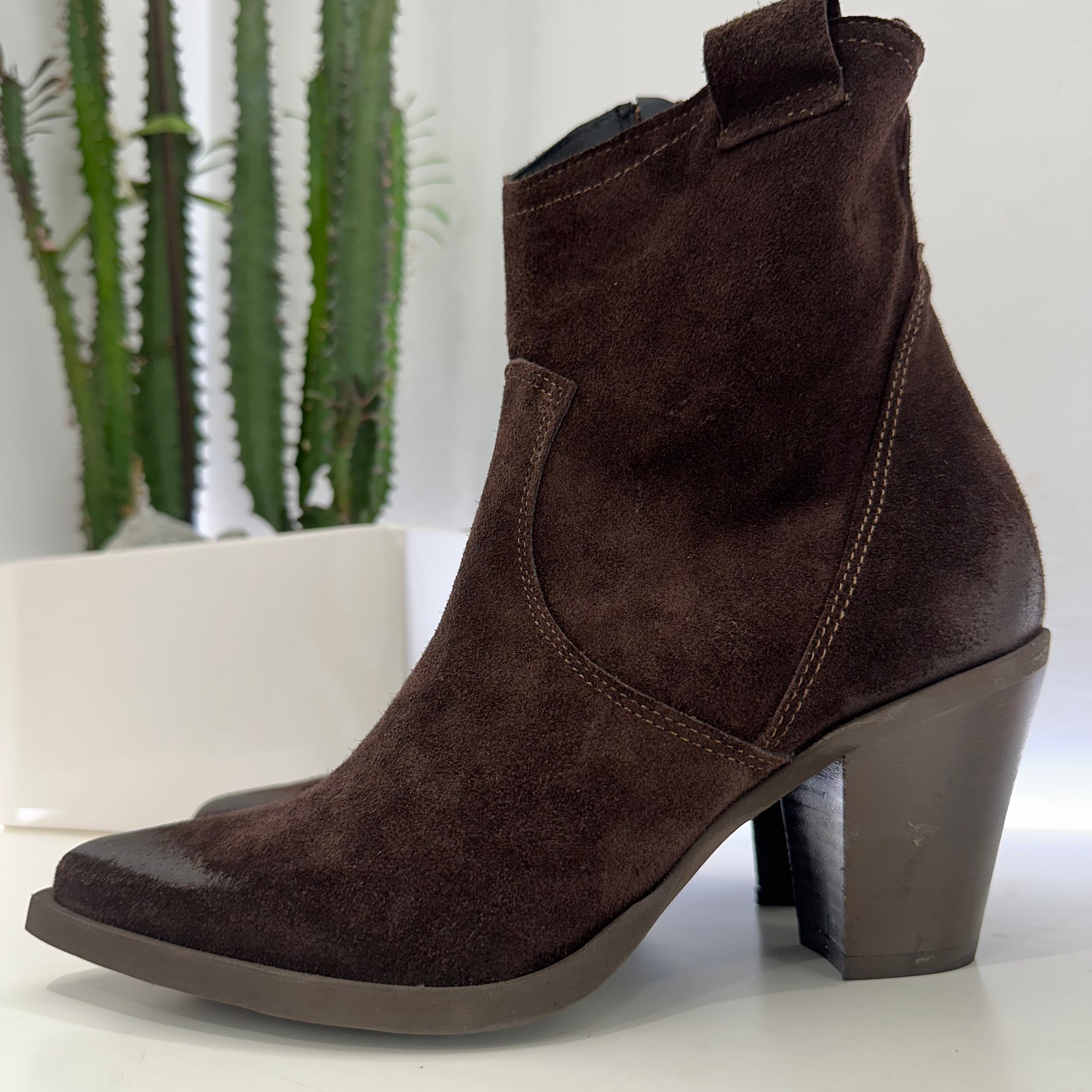 Stivaletto texano KATE pellame scamosciato t.moro tacco 70