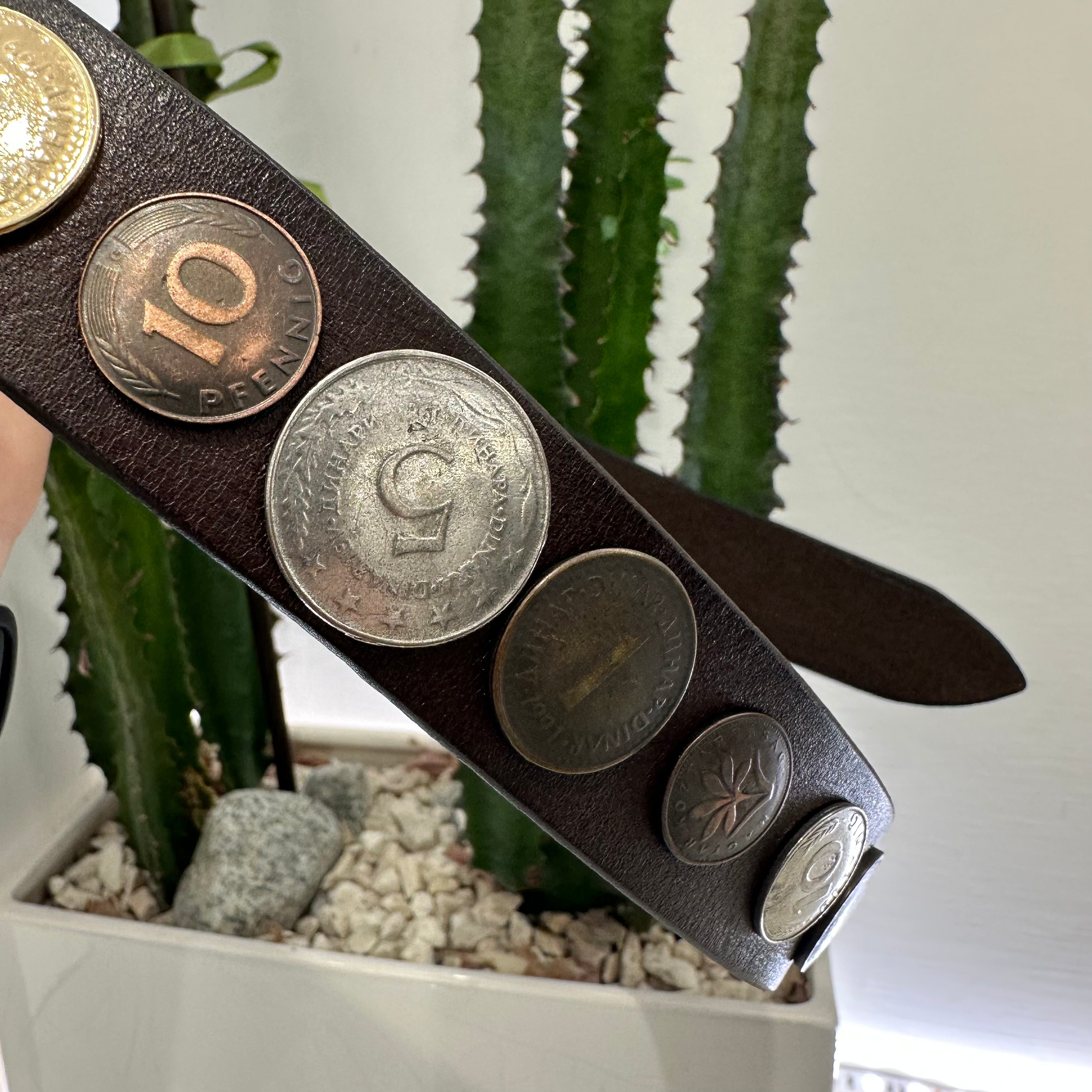 Alberto Luti cintura in pelle t.moro con monete e fibbia oro