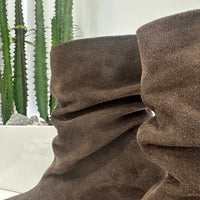 Stivaletto in pellame scamosciato moro