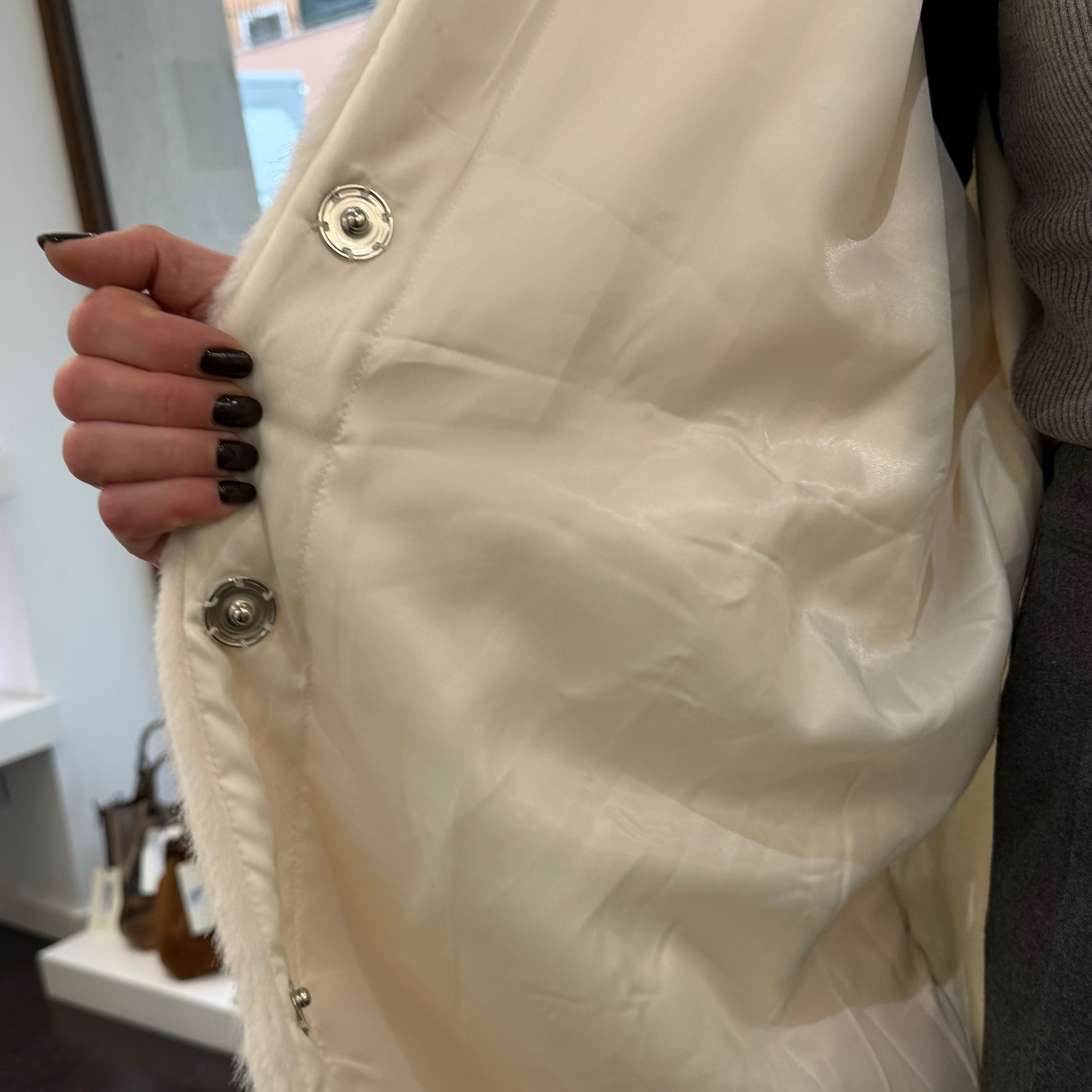 ecopelliccia bianca modello SAN PIETROBURGO