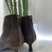 Stivaletto in pelle suede marrone tacco 5 cm