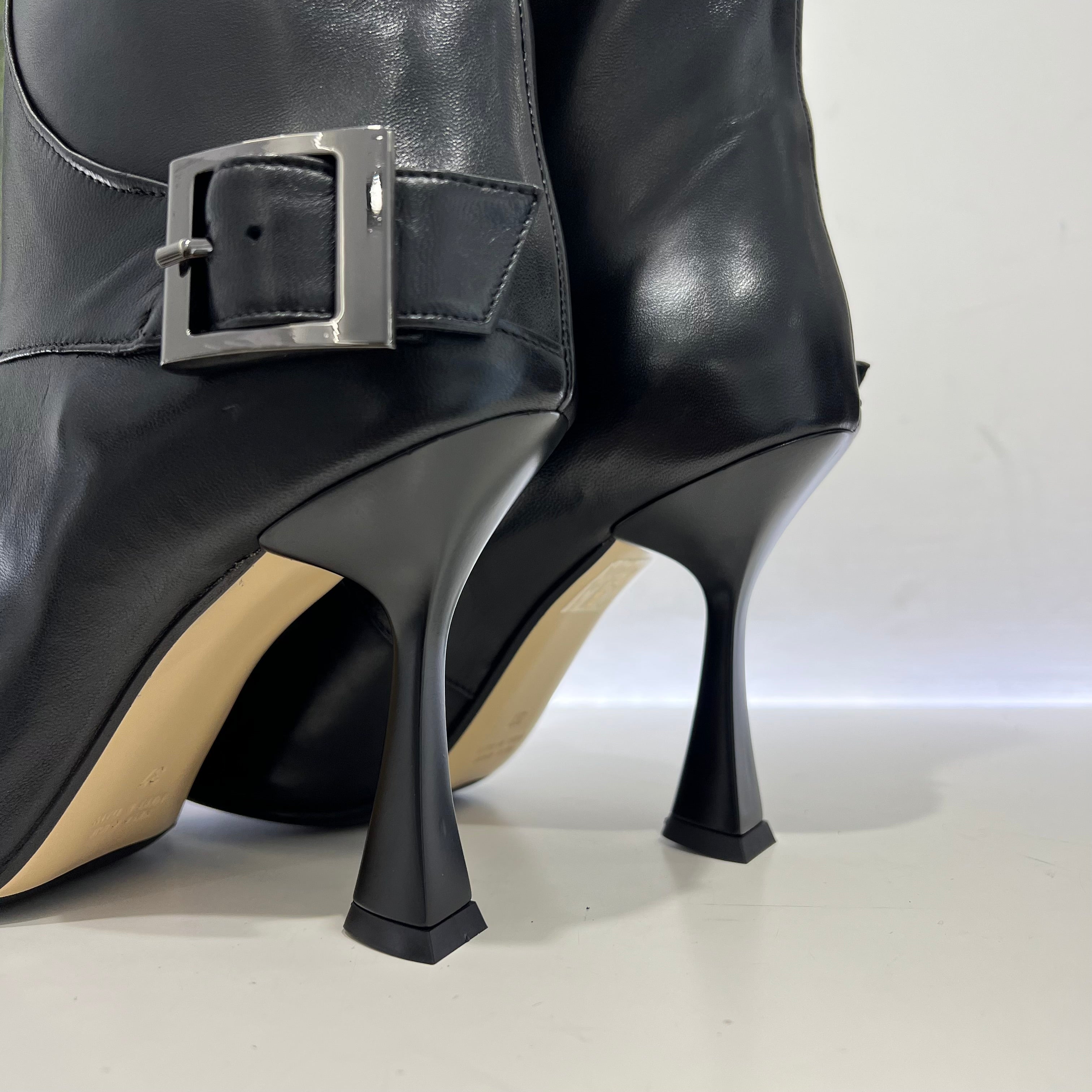 Stivaletto FIBBIA nero t.90