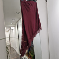 Gonna satin con pizzo color bordeaux