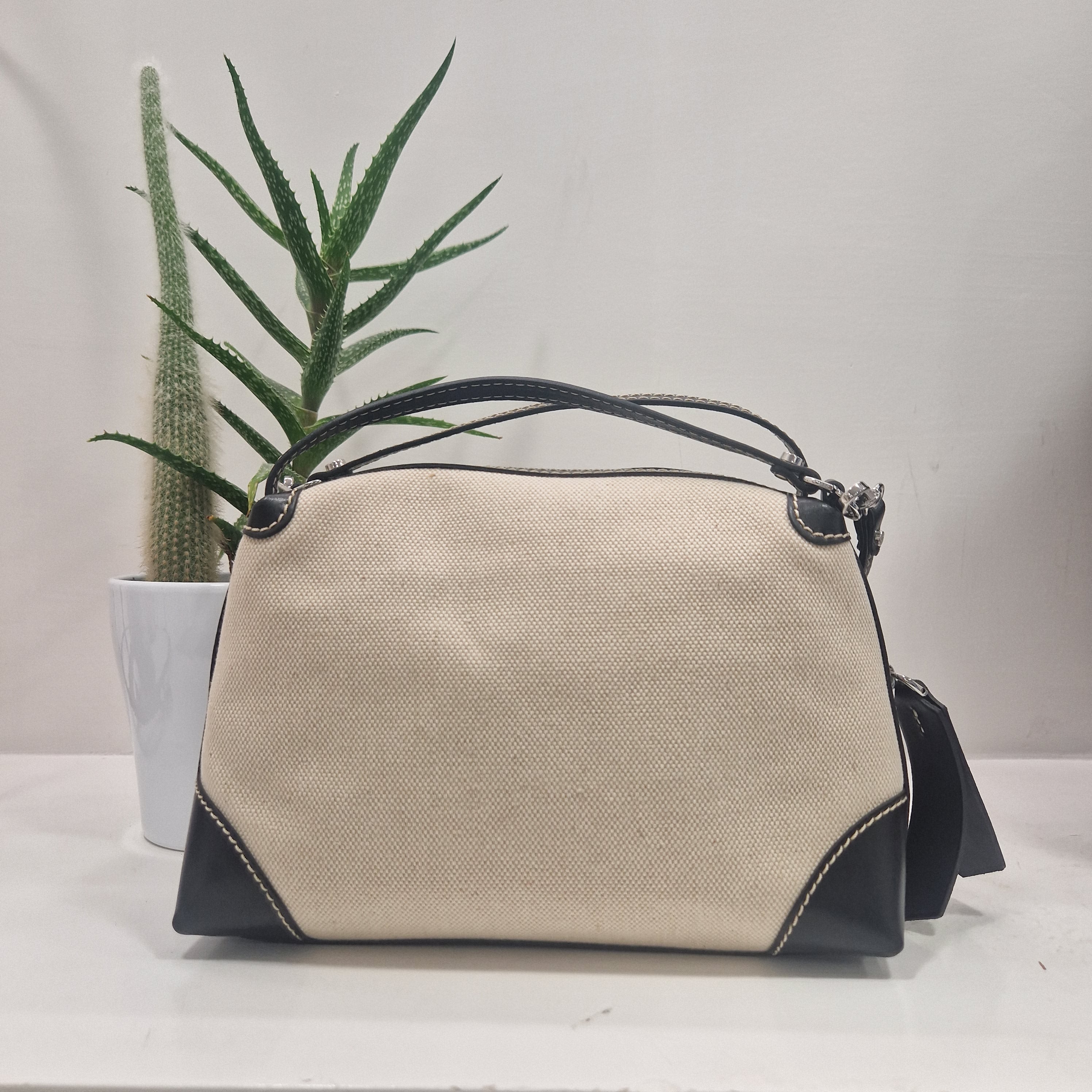Gianni Chiarini borsa  linea ALIFA in tessuto panna e nera