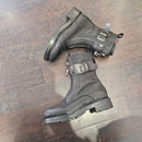 Central zip boot strategy