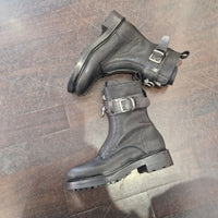 Central zip boot strategy