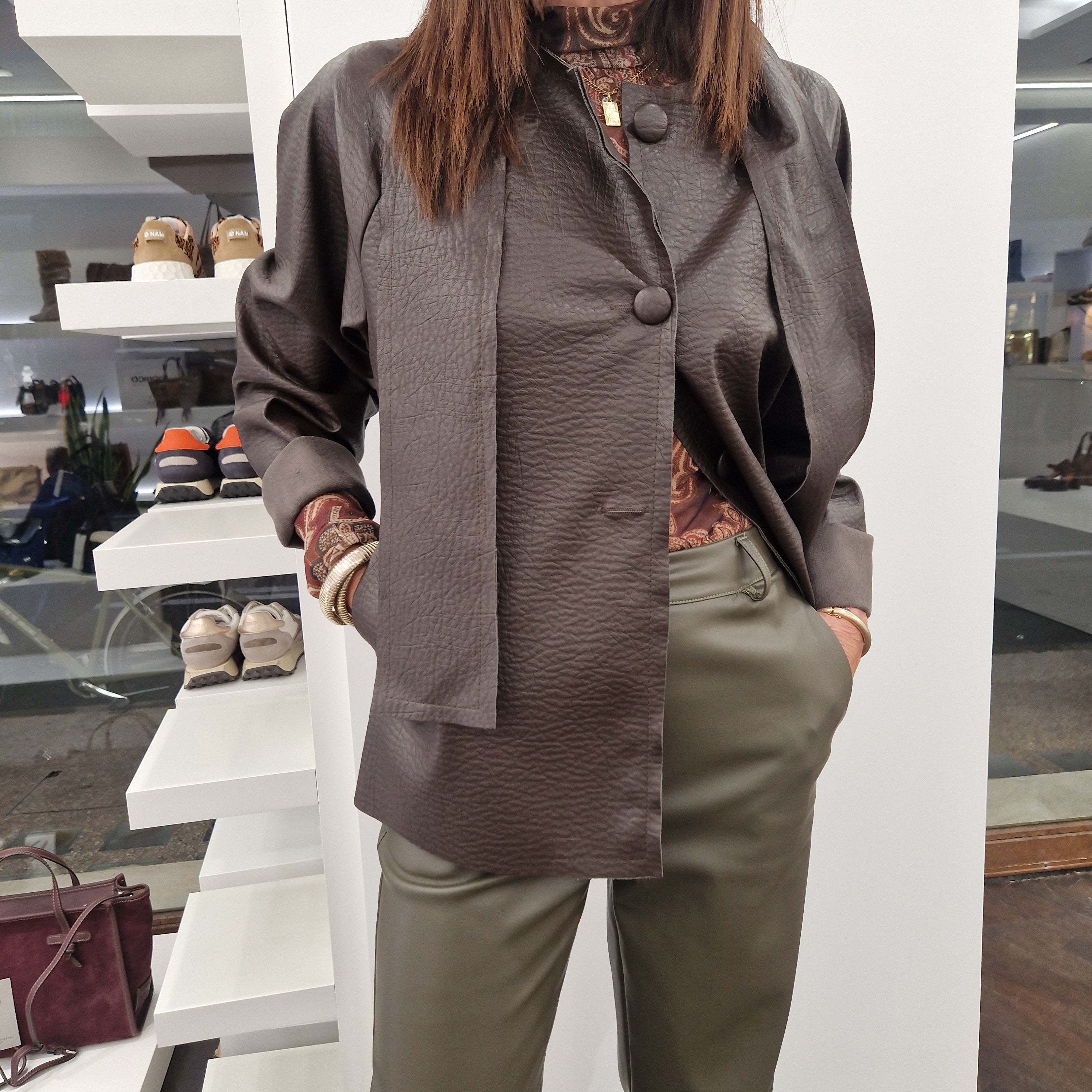 Camicia ecopelle t.moro con fiocco