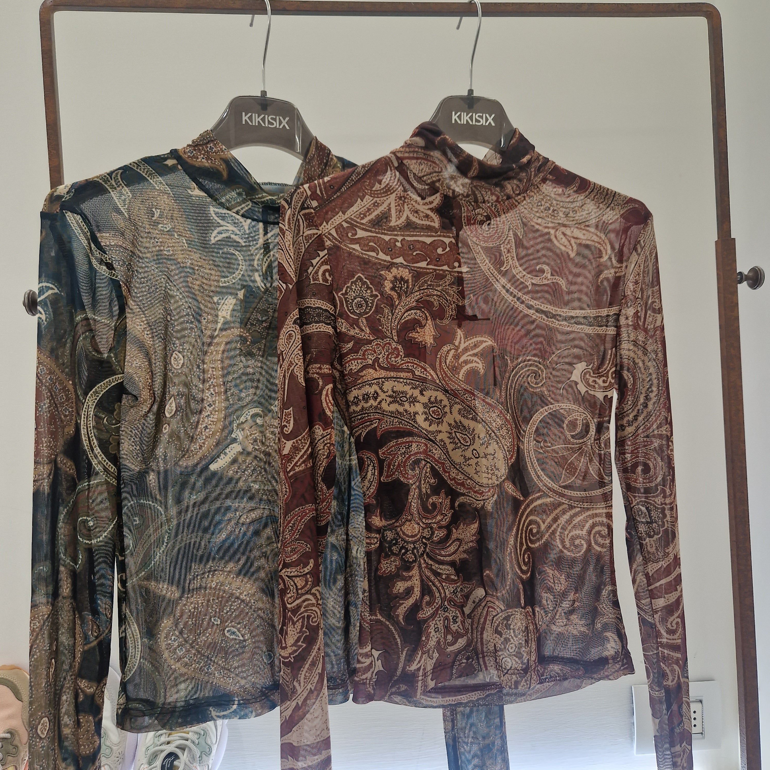 Maglia trasparente maniche lunghe disegno fantasia