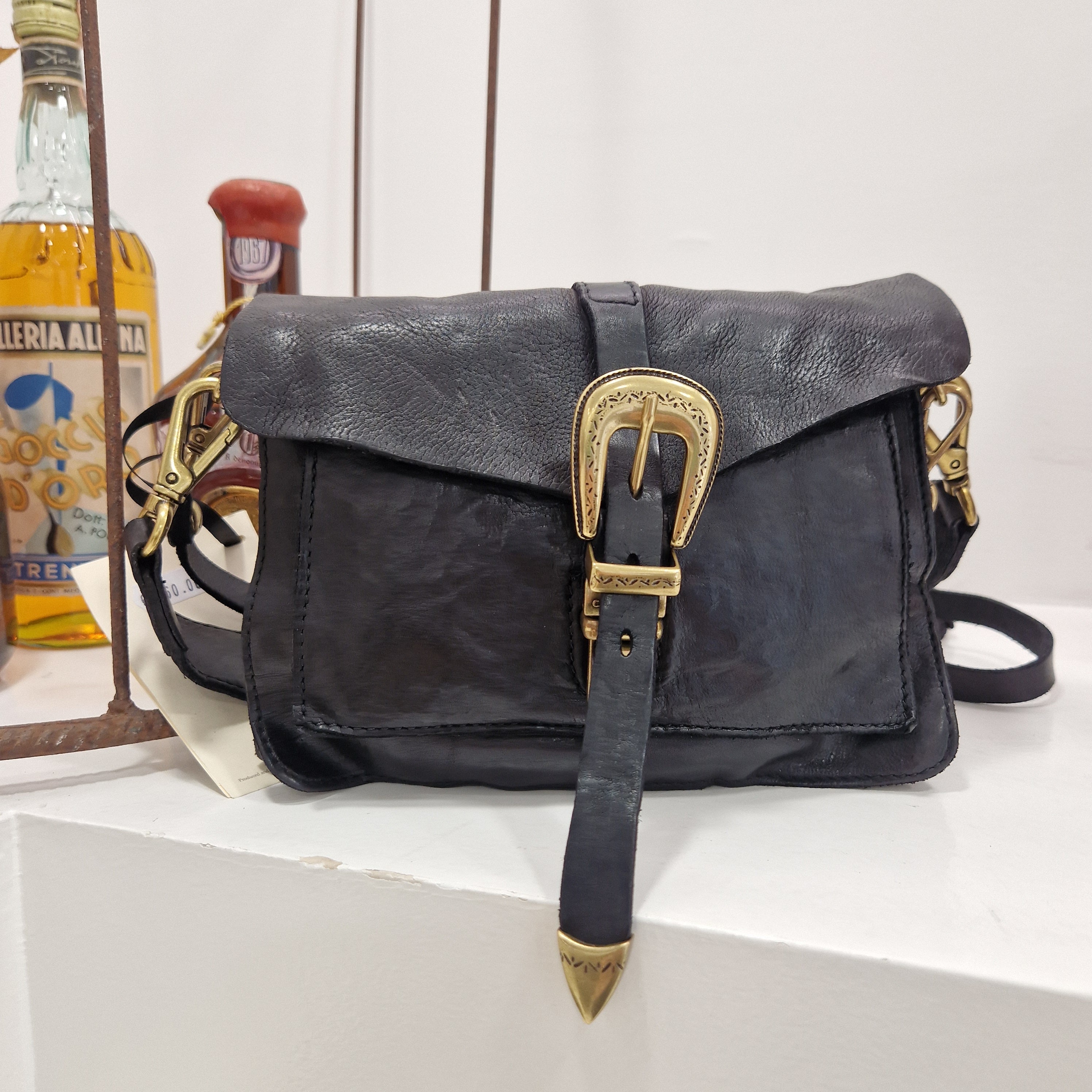 Campomaggi borsa MELITA nera accessori oro