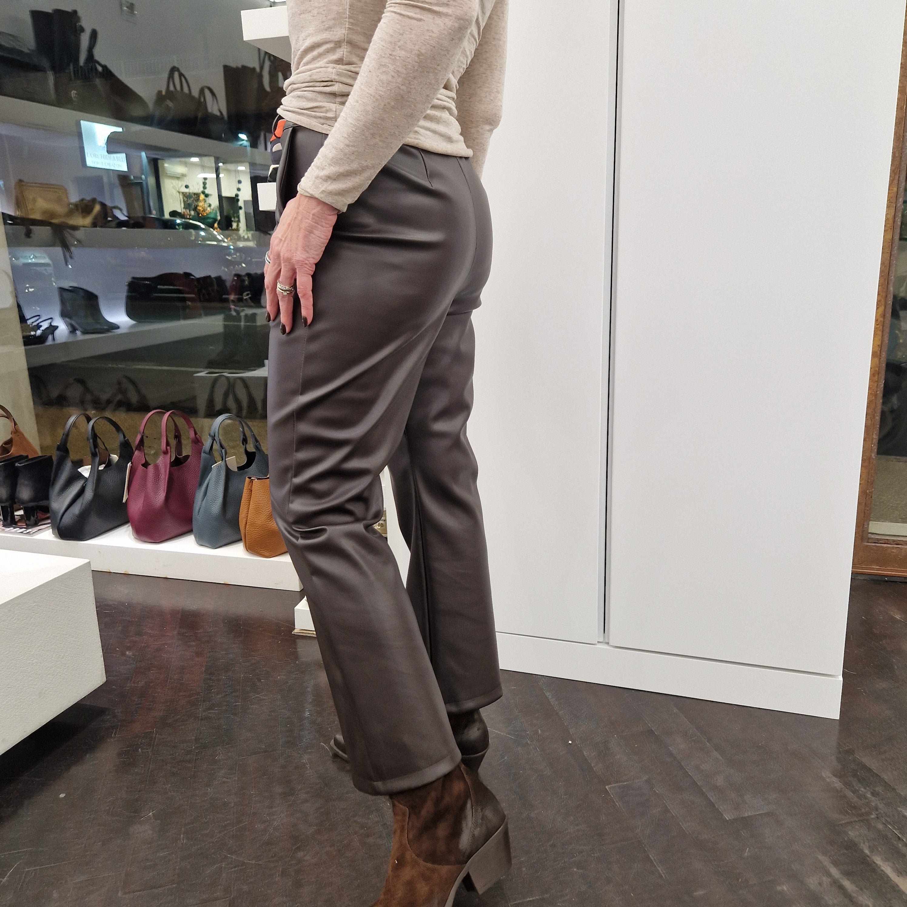 Pantalone ecopelle moro