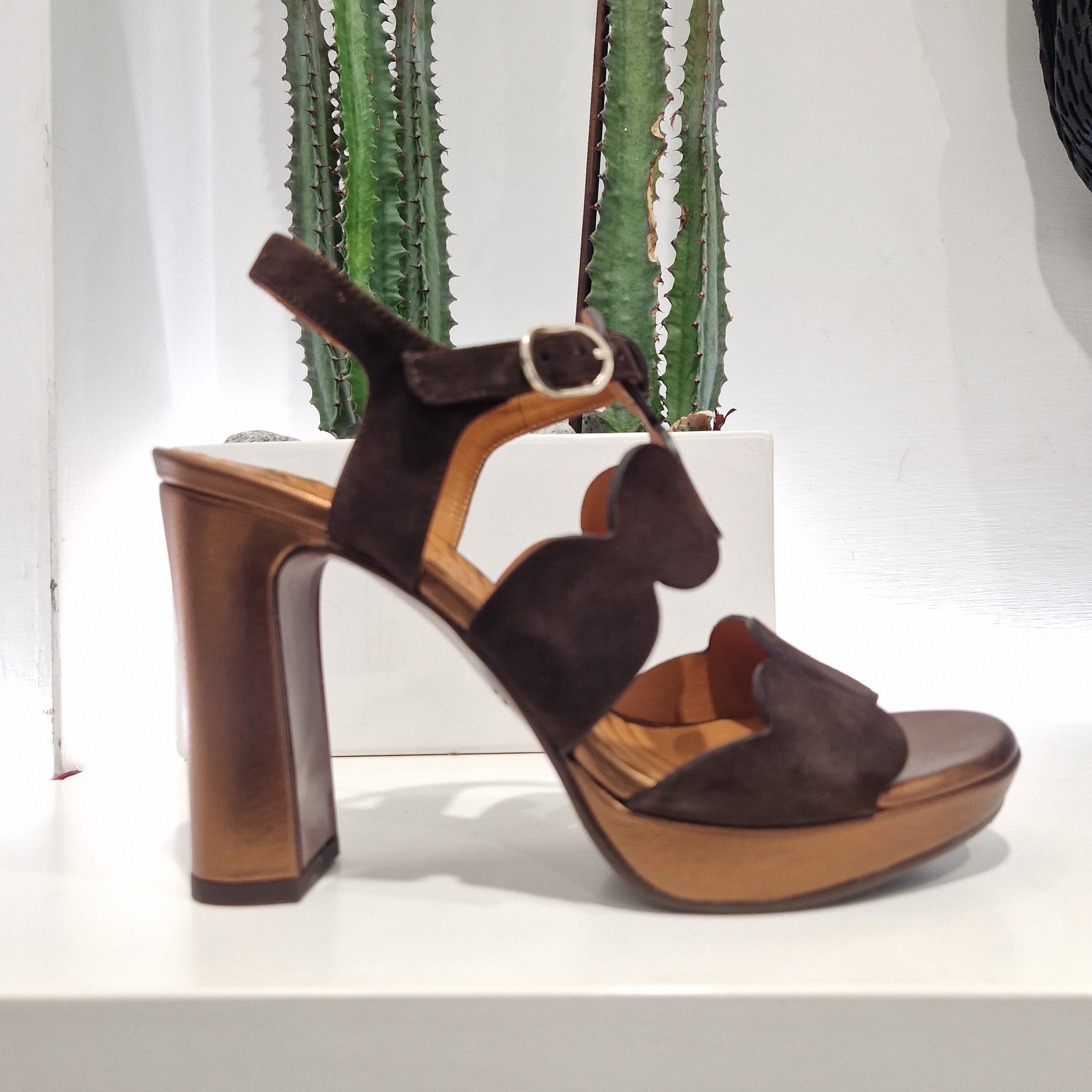 Chie Mihara sandalo CALIGA suede moro