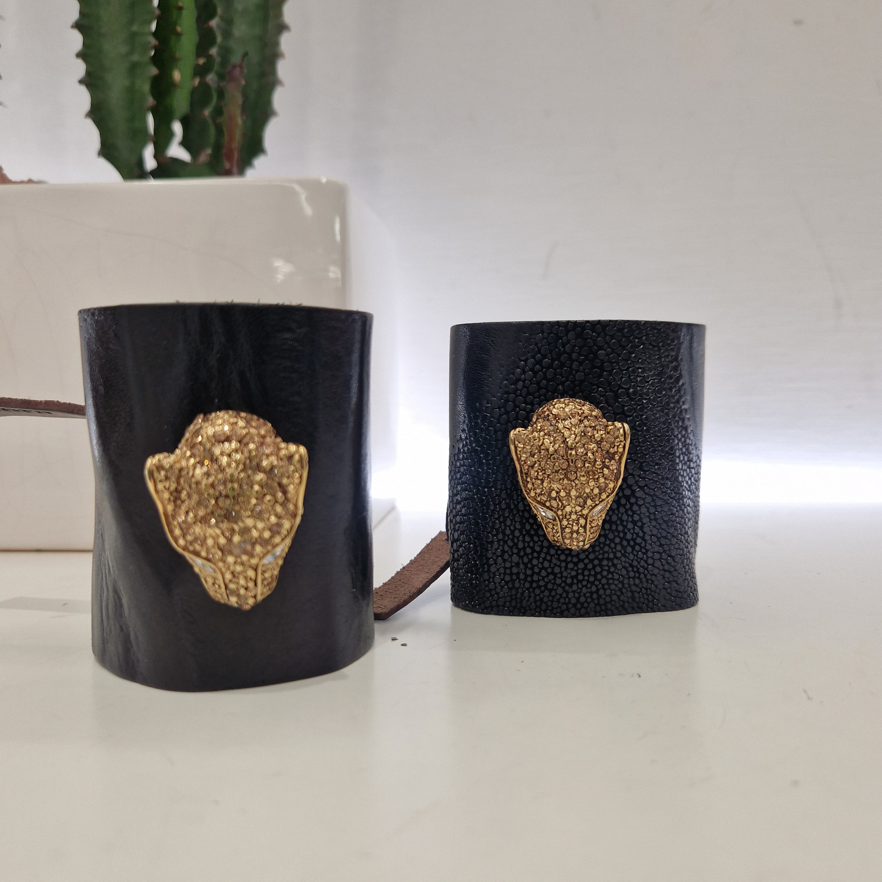 Alberto Luti bracciale alto in pelle con accessorio animalier