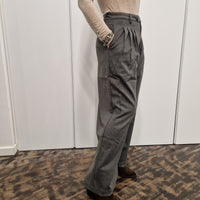 Pantalone grigio modello gamba PALAZZO