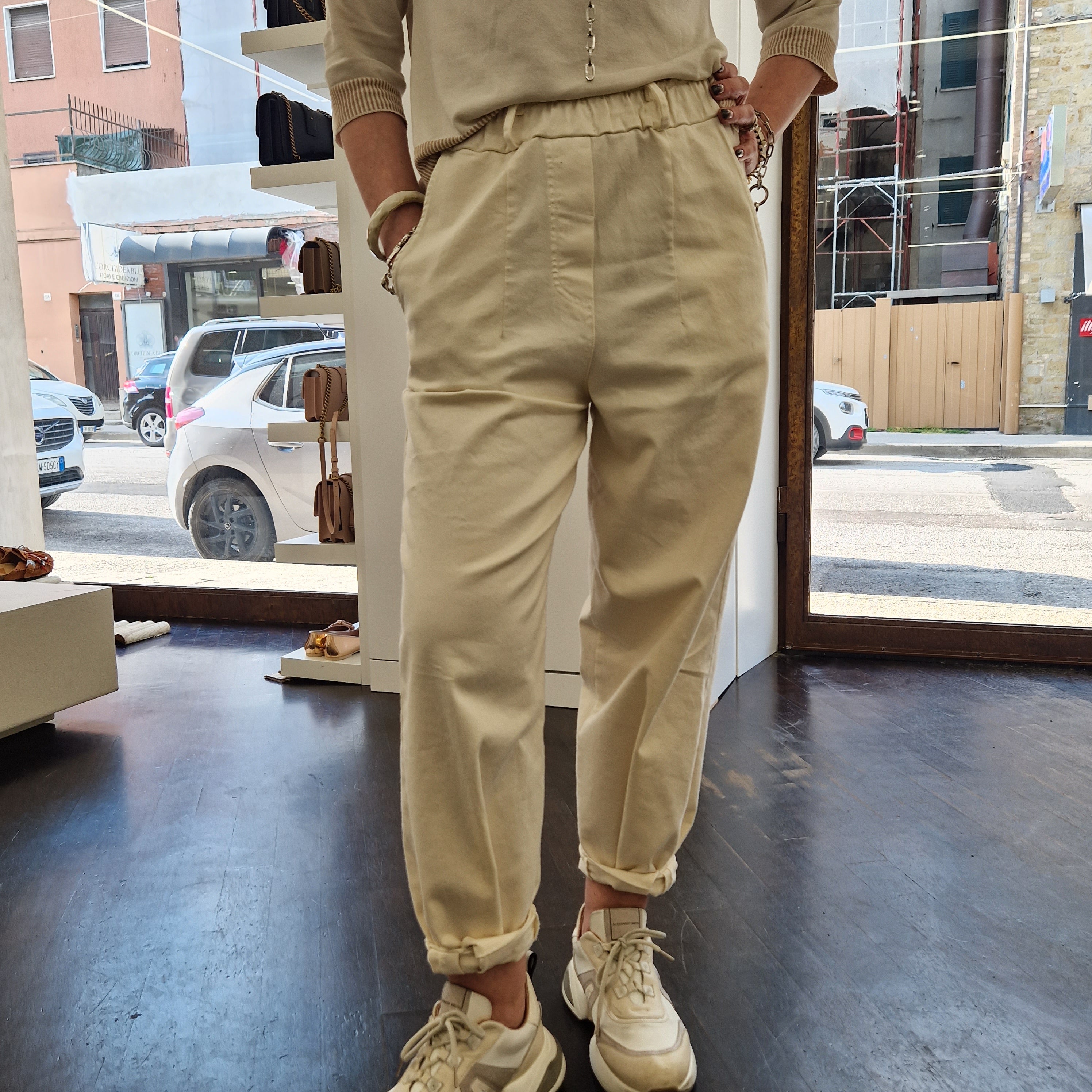 KIKISIX pantalone BARREL color panna