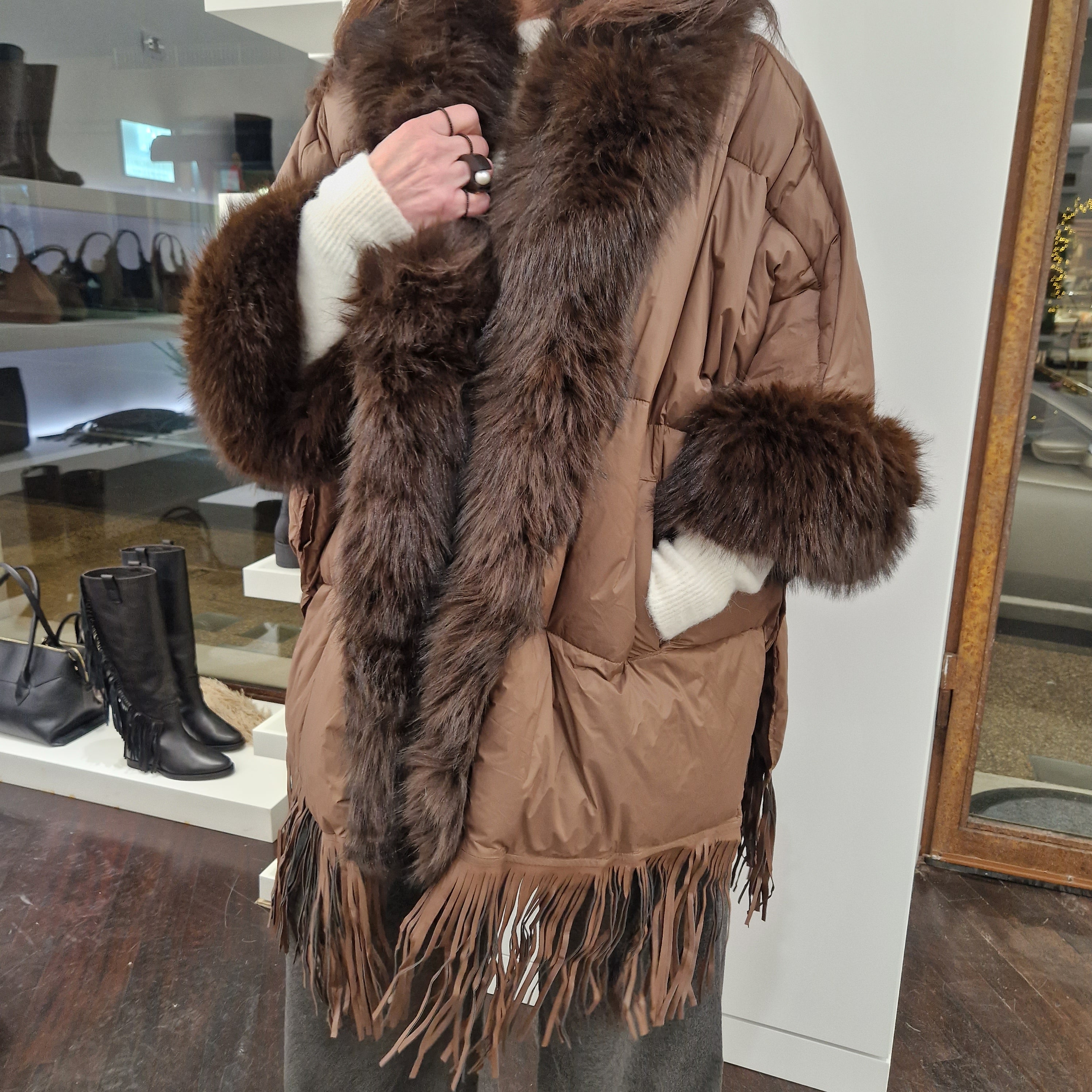 Mantella PIUMINO con bordo ecopelliccia