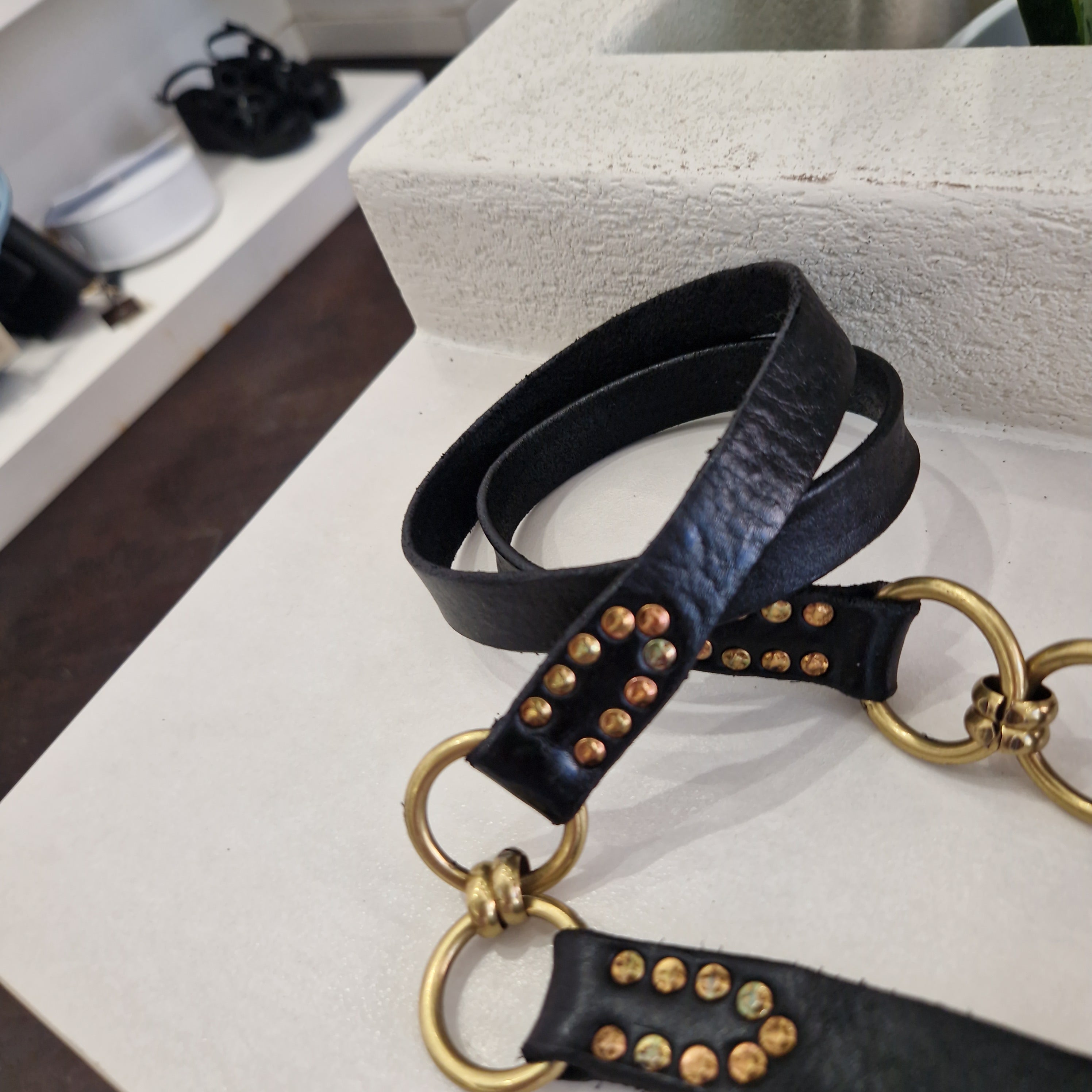 Campomaggi cintura pelle nera ANELLI  con borchie oro